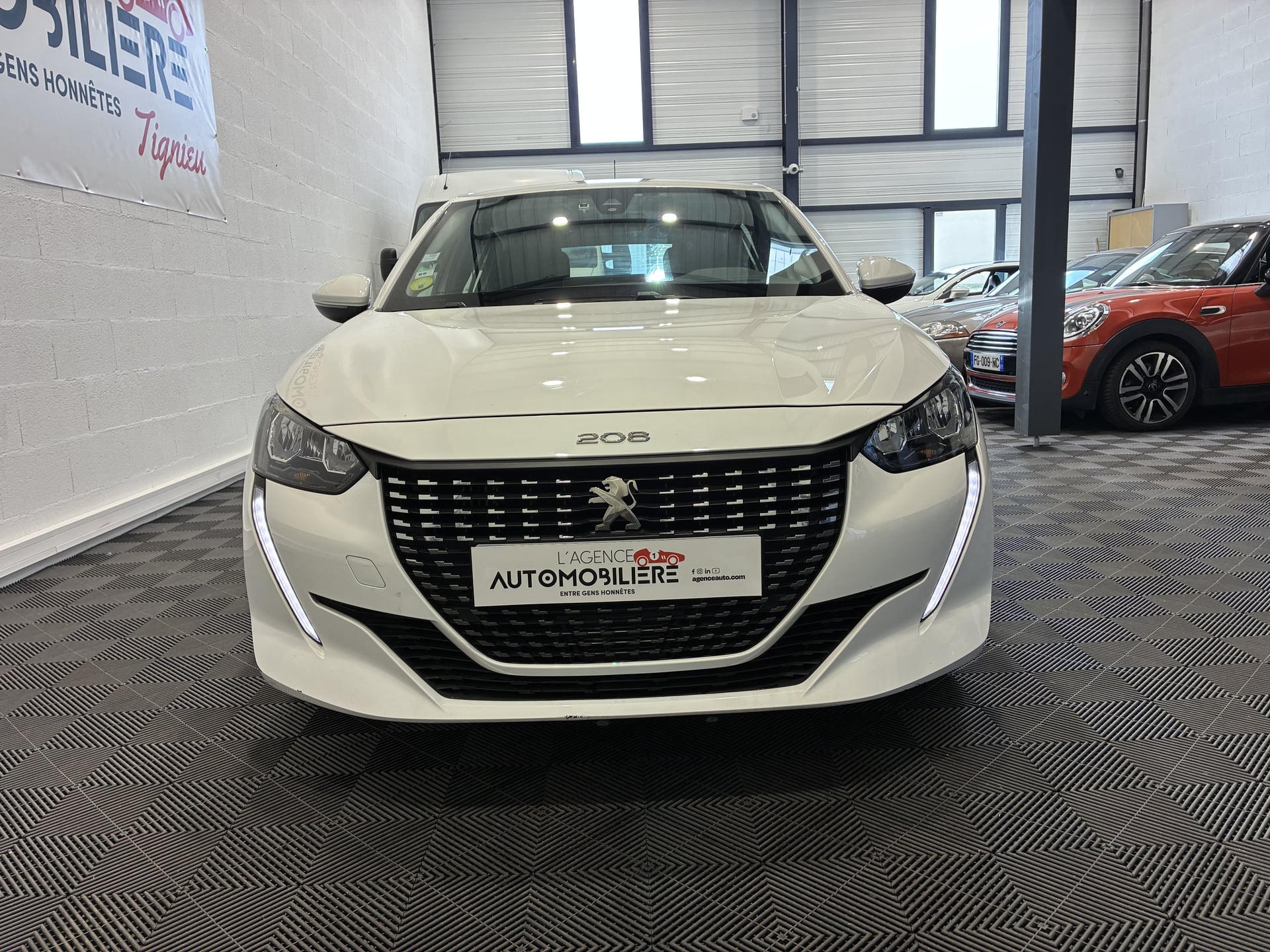 Peugeot 208 1.5 BlueHDi 100ch Active Business-Première main-Suivi Peugeot. — 2