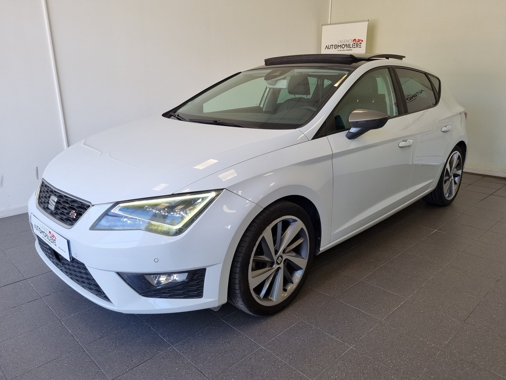 Seat Leon 1.8 TFSI 16V DSG7 S&S 180 cv FR - TOIT OUVRANT - MECATRONIQUE NEUF — 2