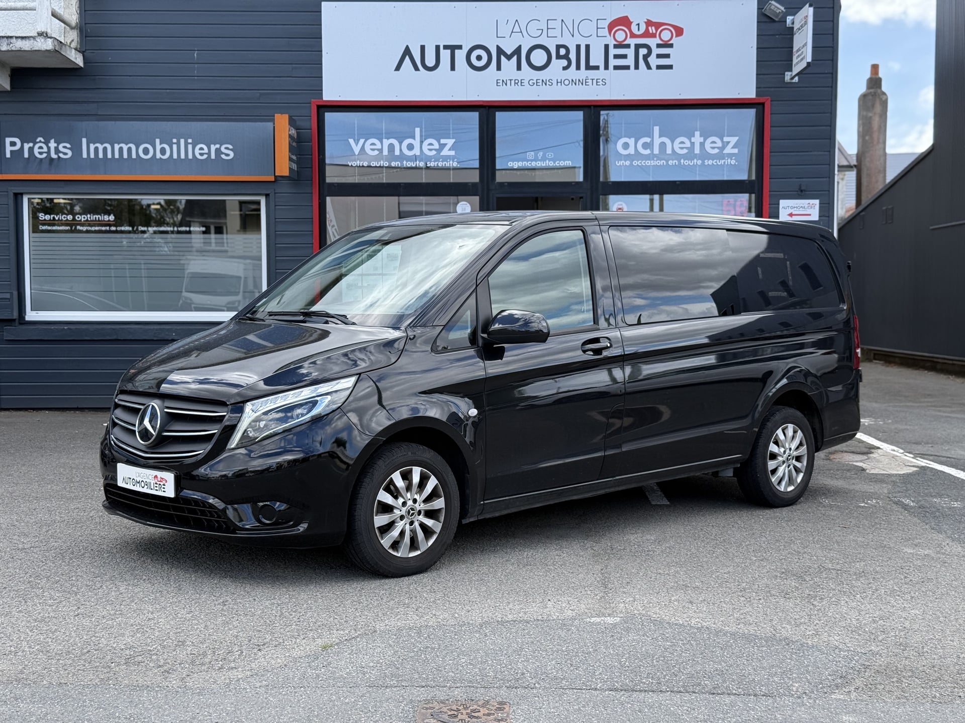 Mercedes-Benz Vito 2.0 114 CDI 136 ch BVM6 PROPULSION MIXTO PRO LONG (TVA RÉCUPÉRABLE + Carplay)