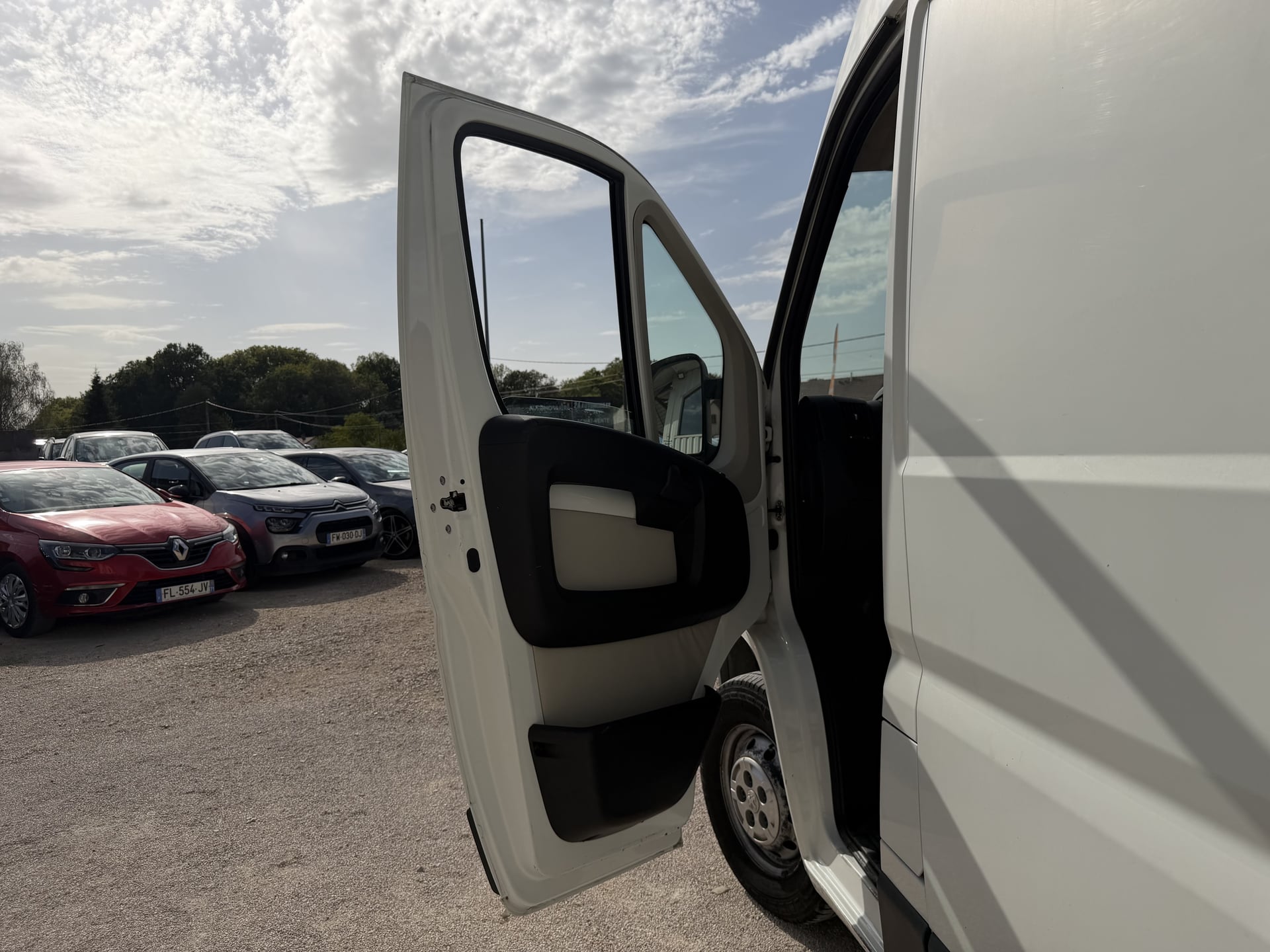 Peugeot Boxer L2H2 2.2 HDI 110 PACK CD CLIM 7.0cv — 23