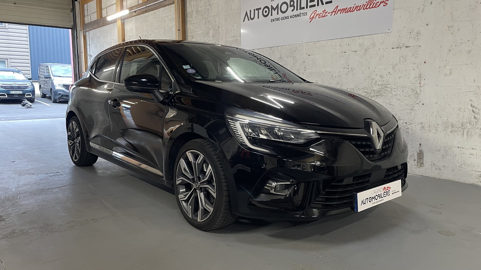 Renault Renault Clio 5 V 1.3 TCe 130ch Intens EDC Edition One + Caméra 360 — 2