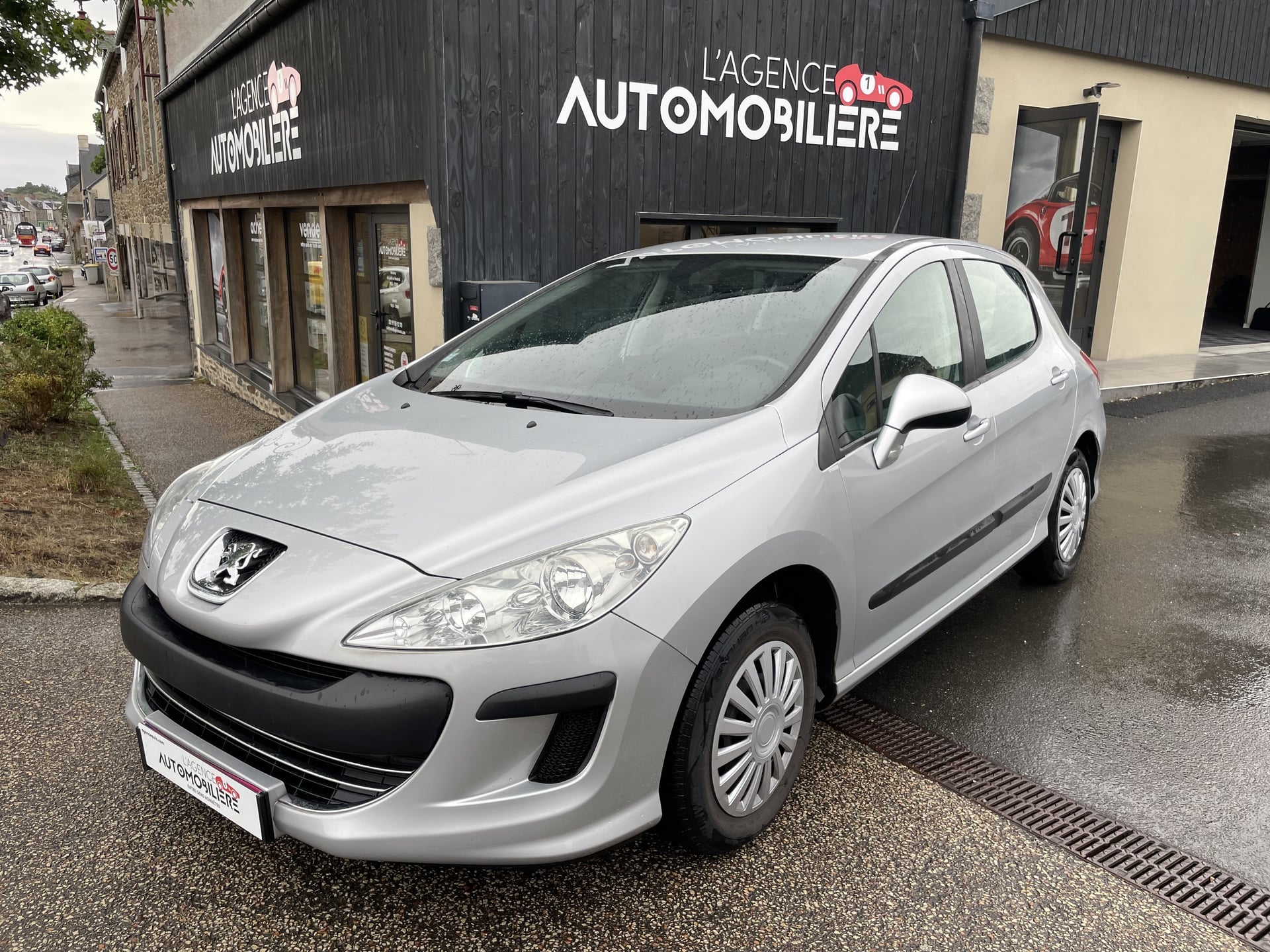 Peugeot 308 1.4 VTI 95 CH CONFORT 5 PORTES