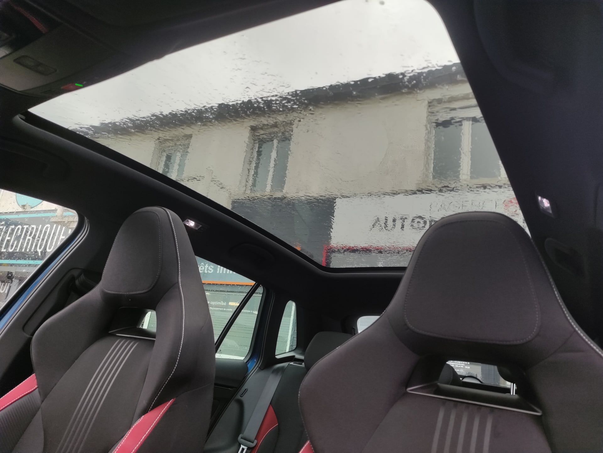 Skoda Kamiq 1.5 TSI 150ch DSG7 MONTE CARLO (Attelage + toit pano) — 2