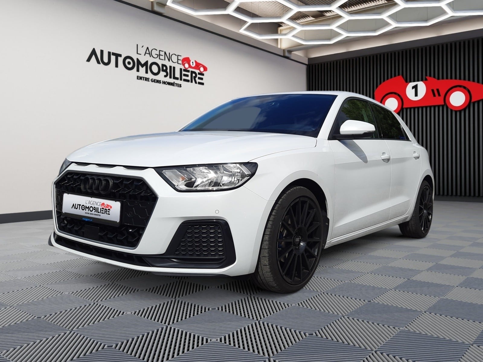 Audi A1 Sportback A1 Sportback 30 TFSI Advanced 1.0i 110Ch Boite 6V/ Garantie 12 Mois