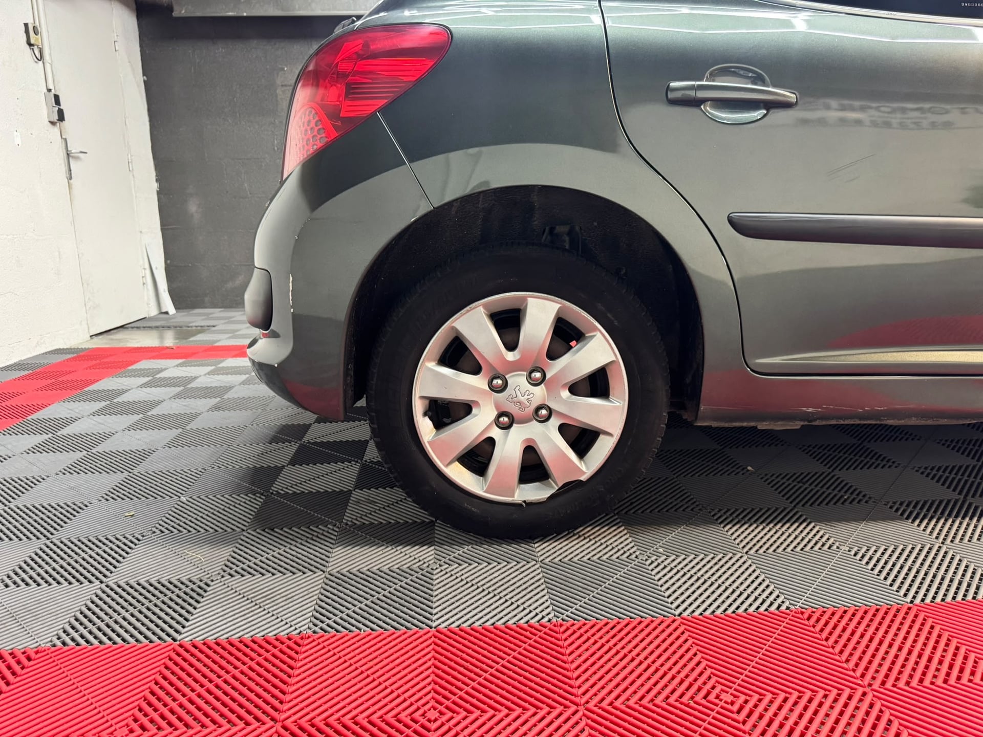 Peugeot 207 1.4 VTi 16V 95 cv — 18