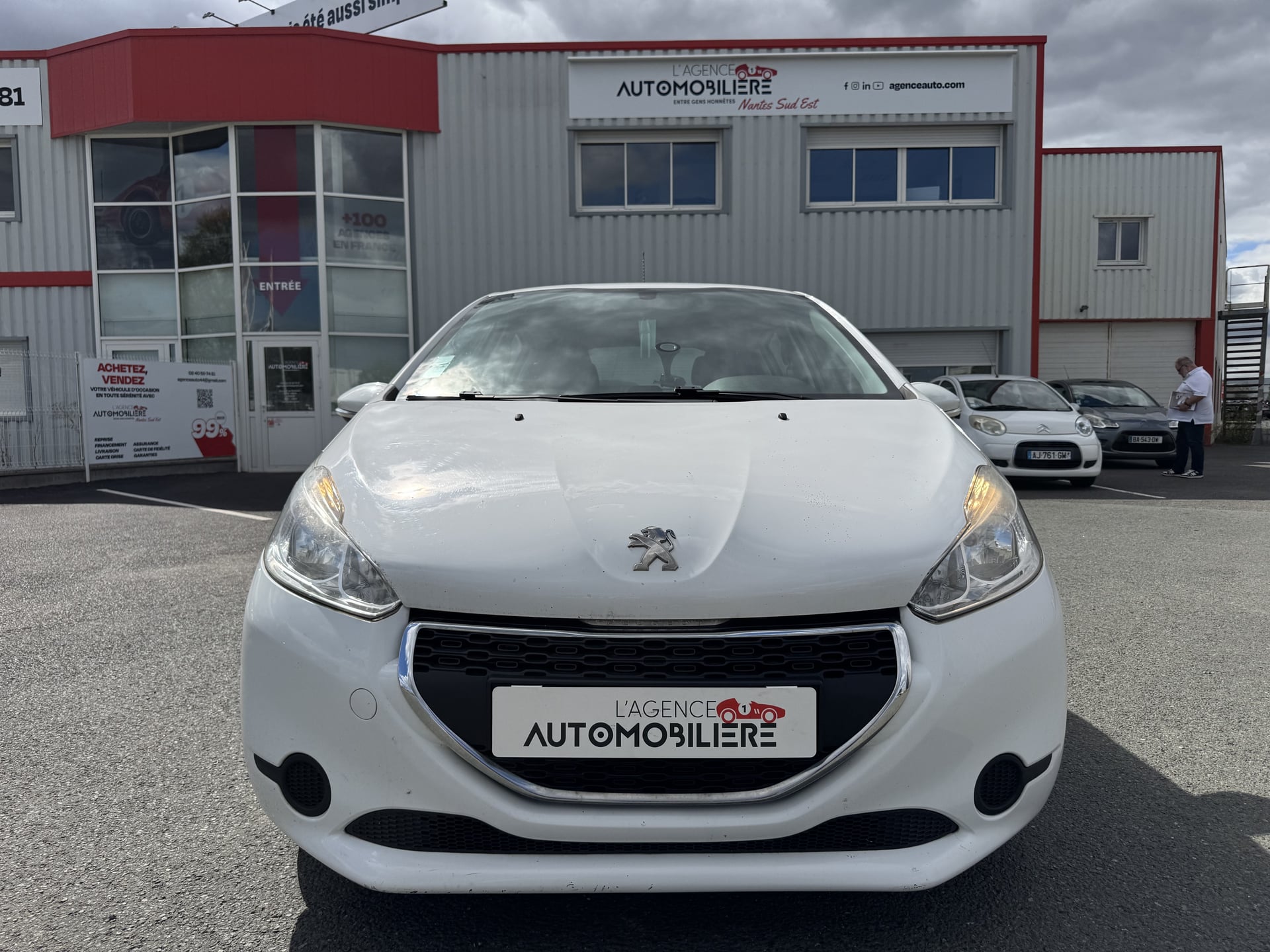 Peugeot 208 1.2 E-VTI 82 ETG5 ACTIVE | BOITE AUTO | DISTRIBUTION OK 10/2024 | GARANTIE 12 MOIS — 2