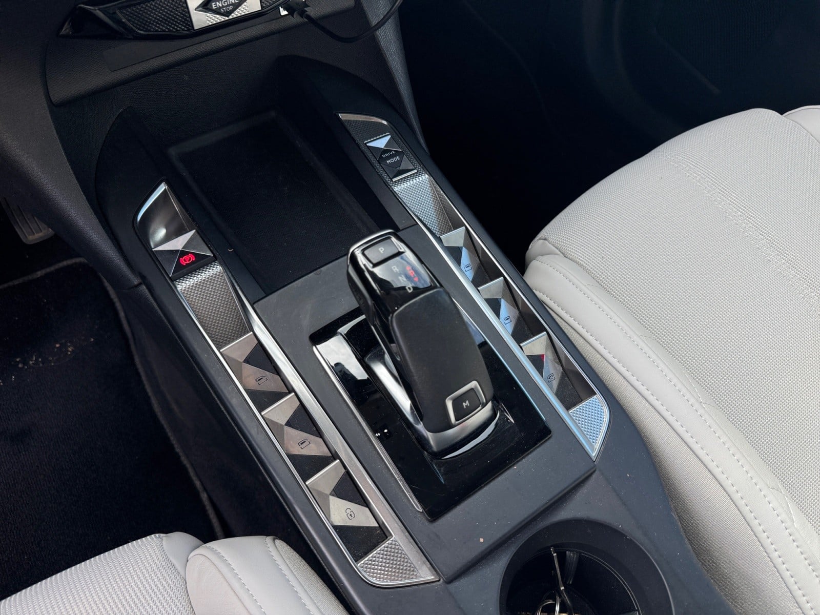 Citroen DS3 BlueHDi 130ch Grand Chic Automatique — 18