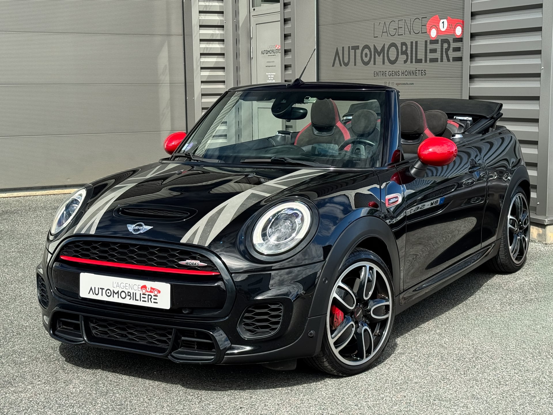 Mini Mini John Cooper Works Cabrio 231ch Exclusive Design BVAS - JCW Pro