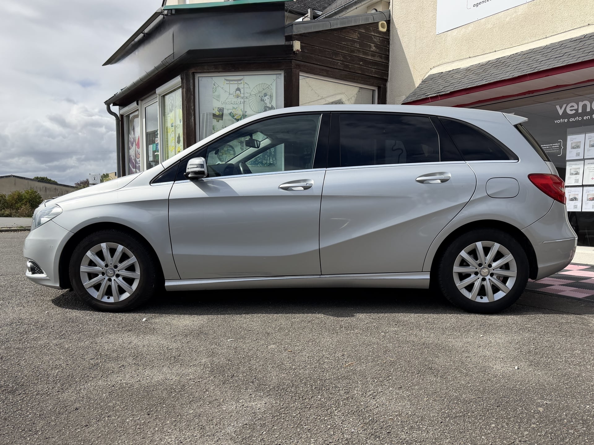 Mercedes-Benz Classe B 180 CDI BlueEFFICIENCY Design — 2