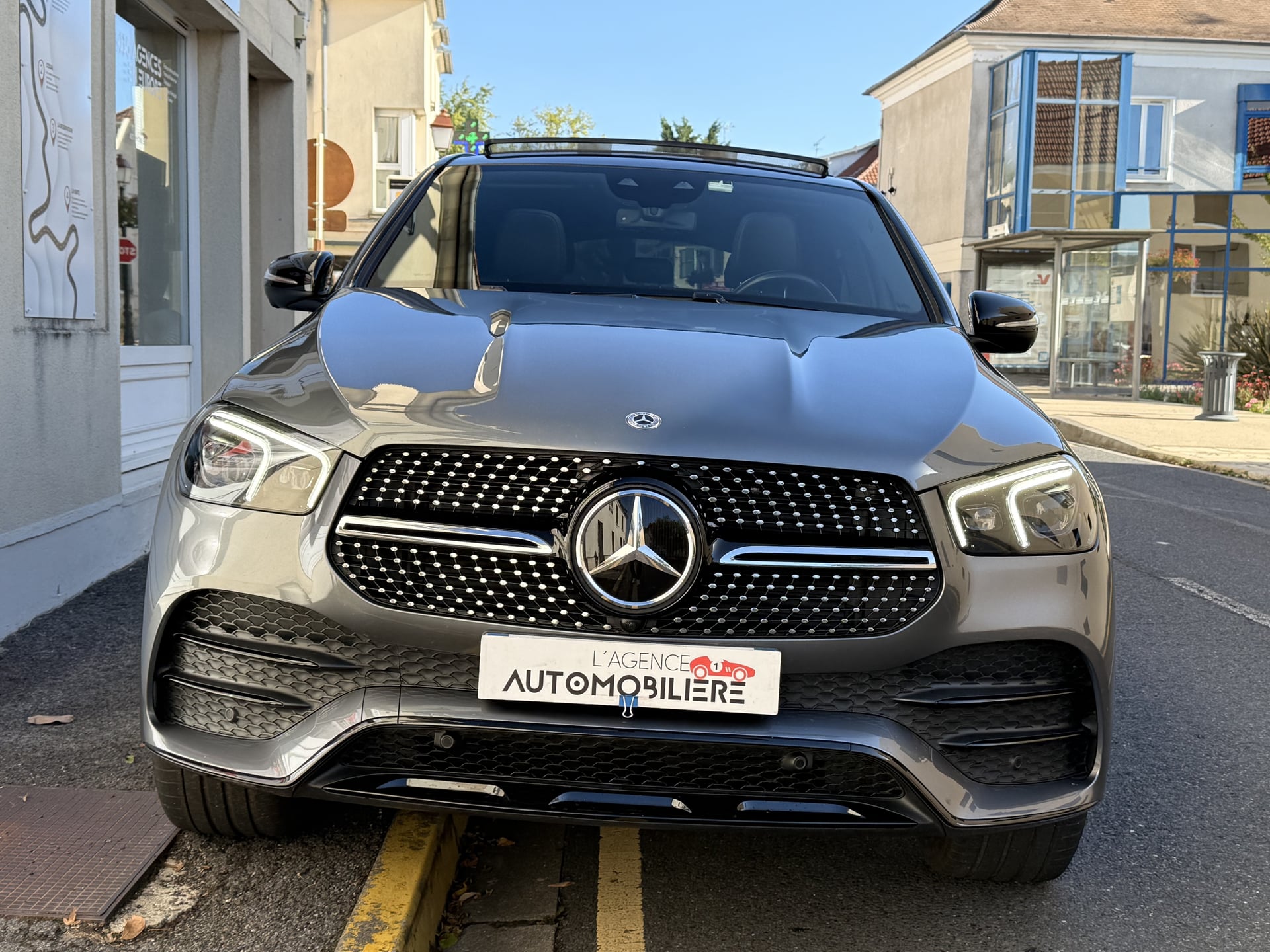 Mercedes-Benz Classe GLE Coupé MERCEDES GLE COUPE 350 De 2.0 CDI HYBRID 320cv AMG LINE 4MATIC/TOIT OUVRANT/SIÈGES ELECTRIQUE CHAUFFANT VENTILÉ/CAMERA 360/BURMESTER /ATTELAGE/SUIVI COMPLET MERCEDES — 2
