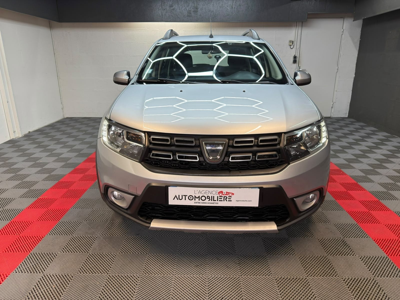 Dacia Sandero 1.0 ECO-G 100ch Stepway Confort — 2