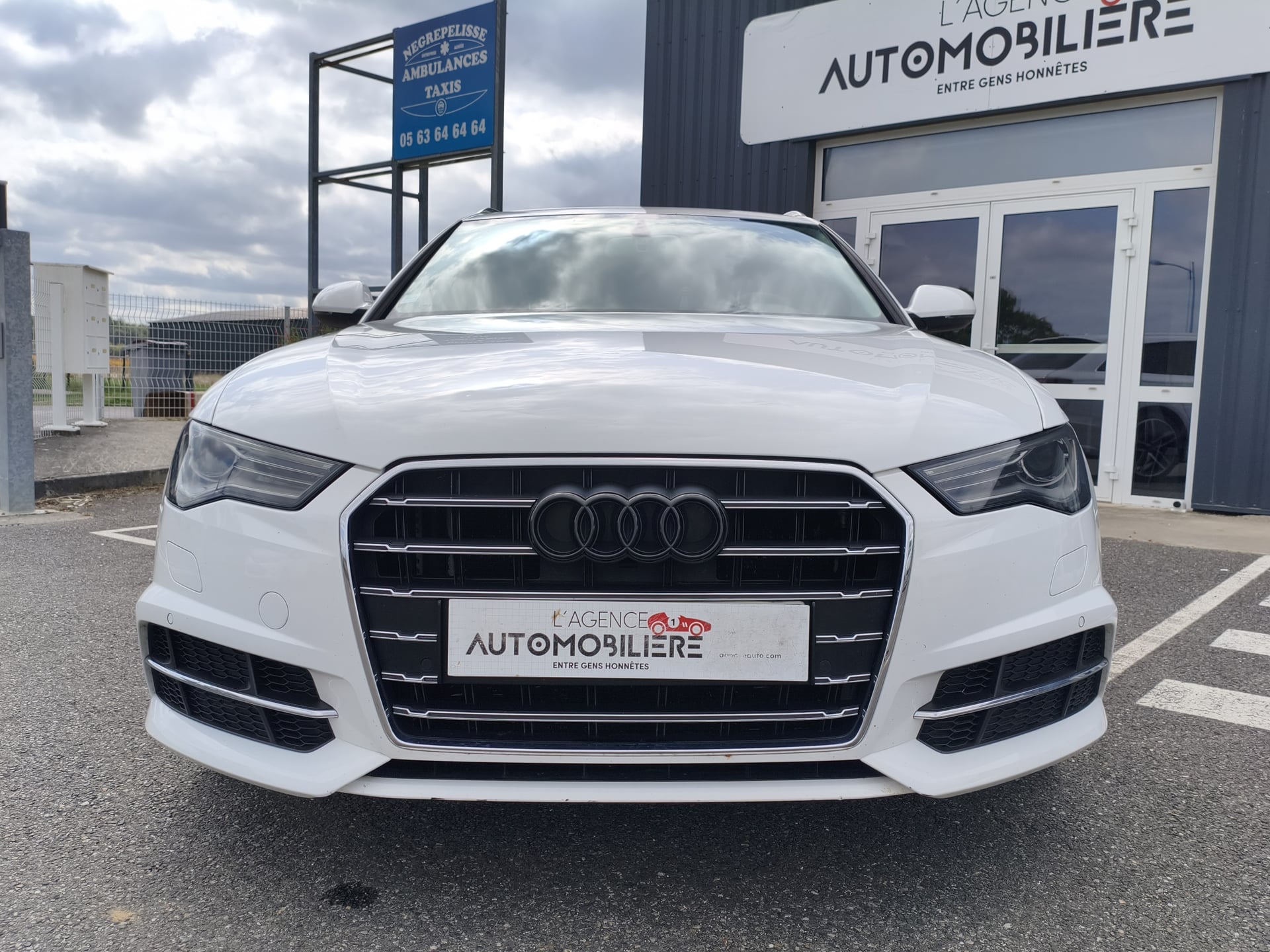 Audi A6 2.0L TDI 190CH AMBIENTE — 2