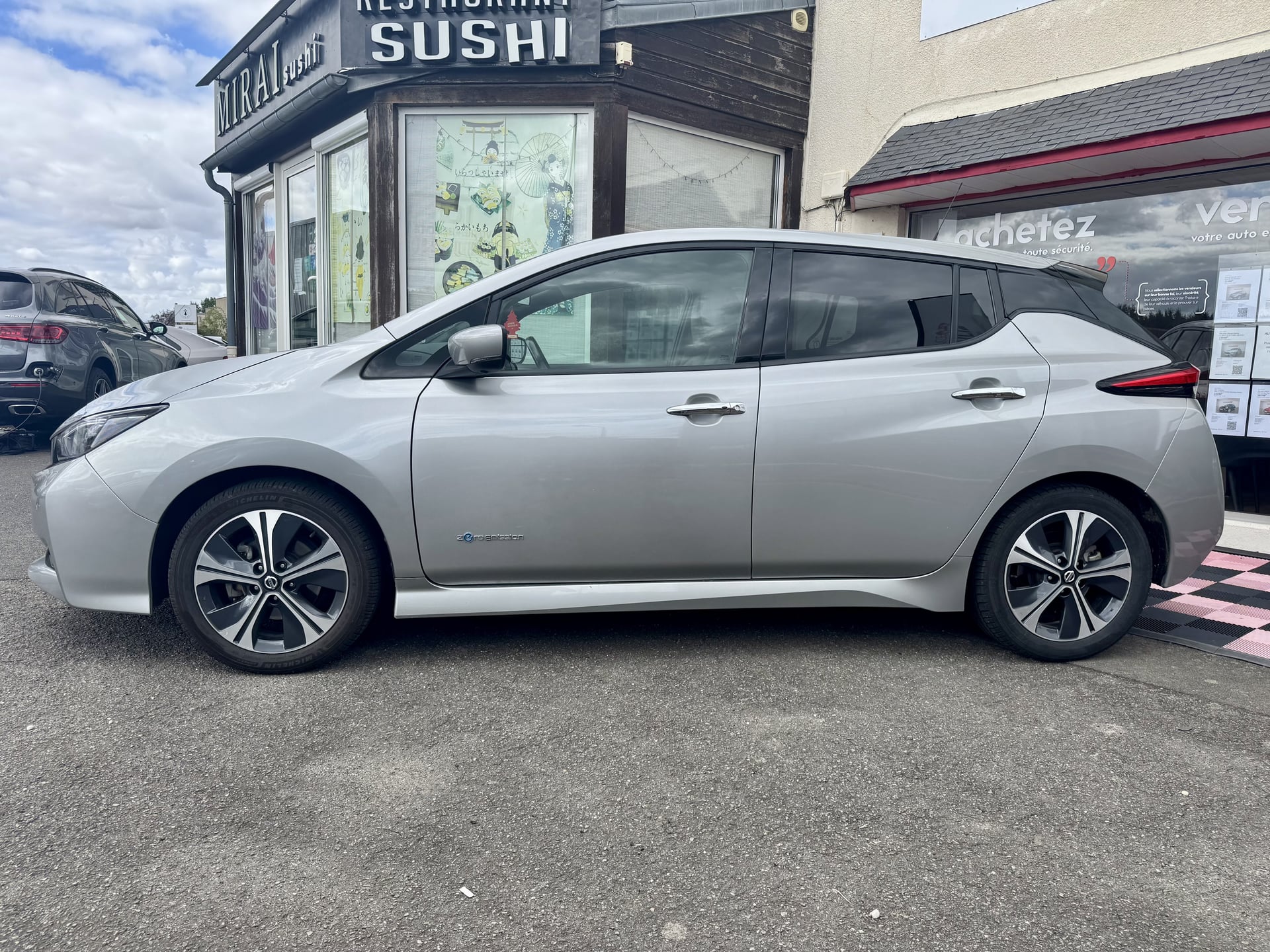 Nissan Leaf 40kWh N-Connecta — 2