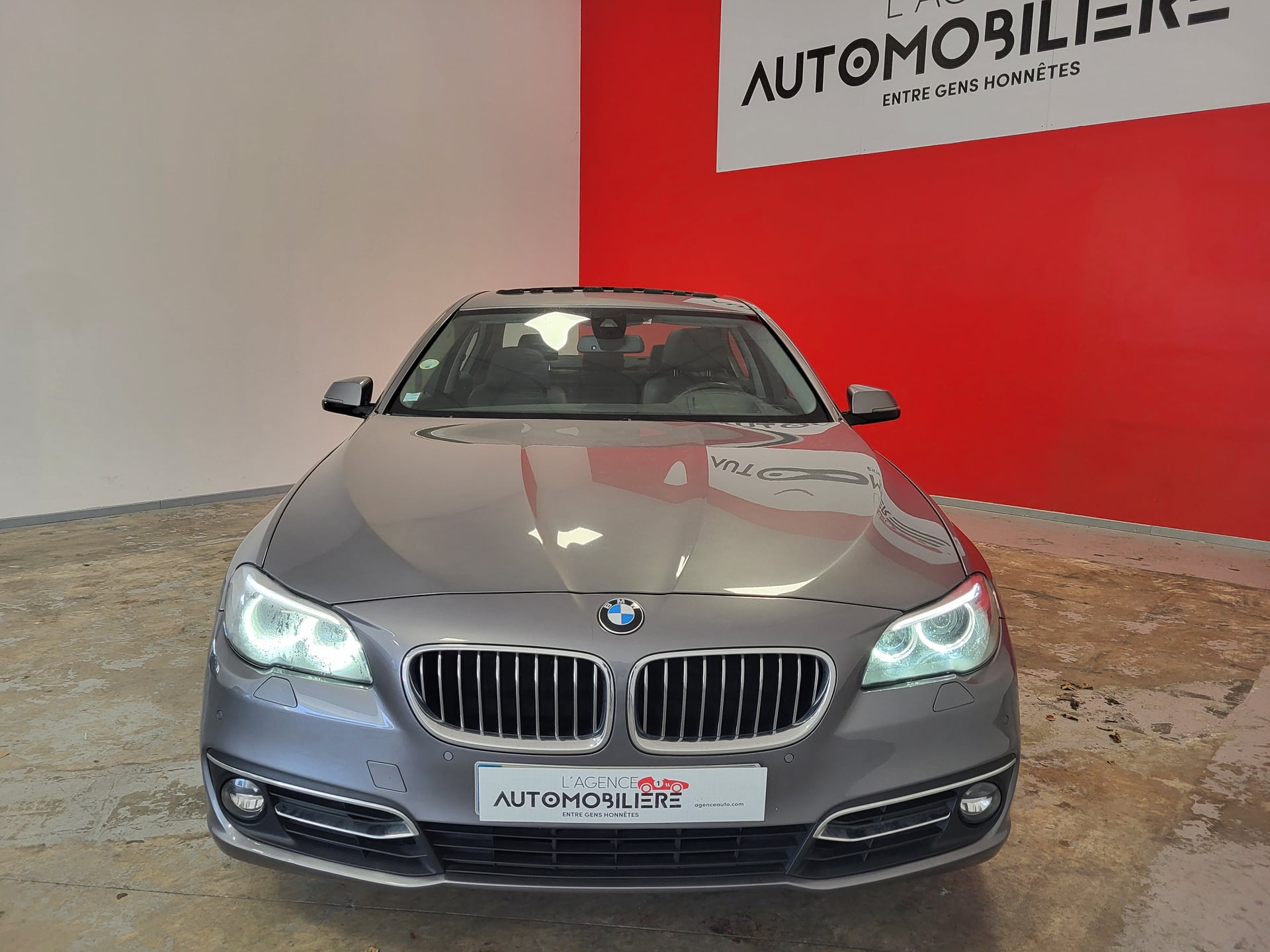 BMW Série 5 525D 218 CH XDRIVE BVA LUXURY + TOIT OUVRANT + ATTELAGE AMOVIBLE — 2