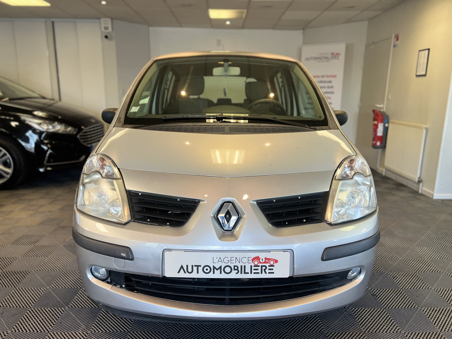 Renault Modus 1.5 dCi 68CV Clim - Attelage - Historique Complet - Kit Distribution neuf Garantie 12 Mois — 21