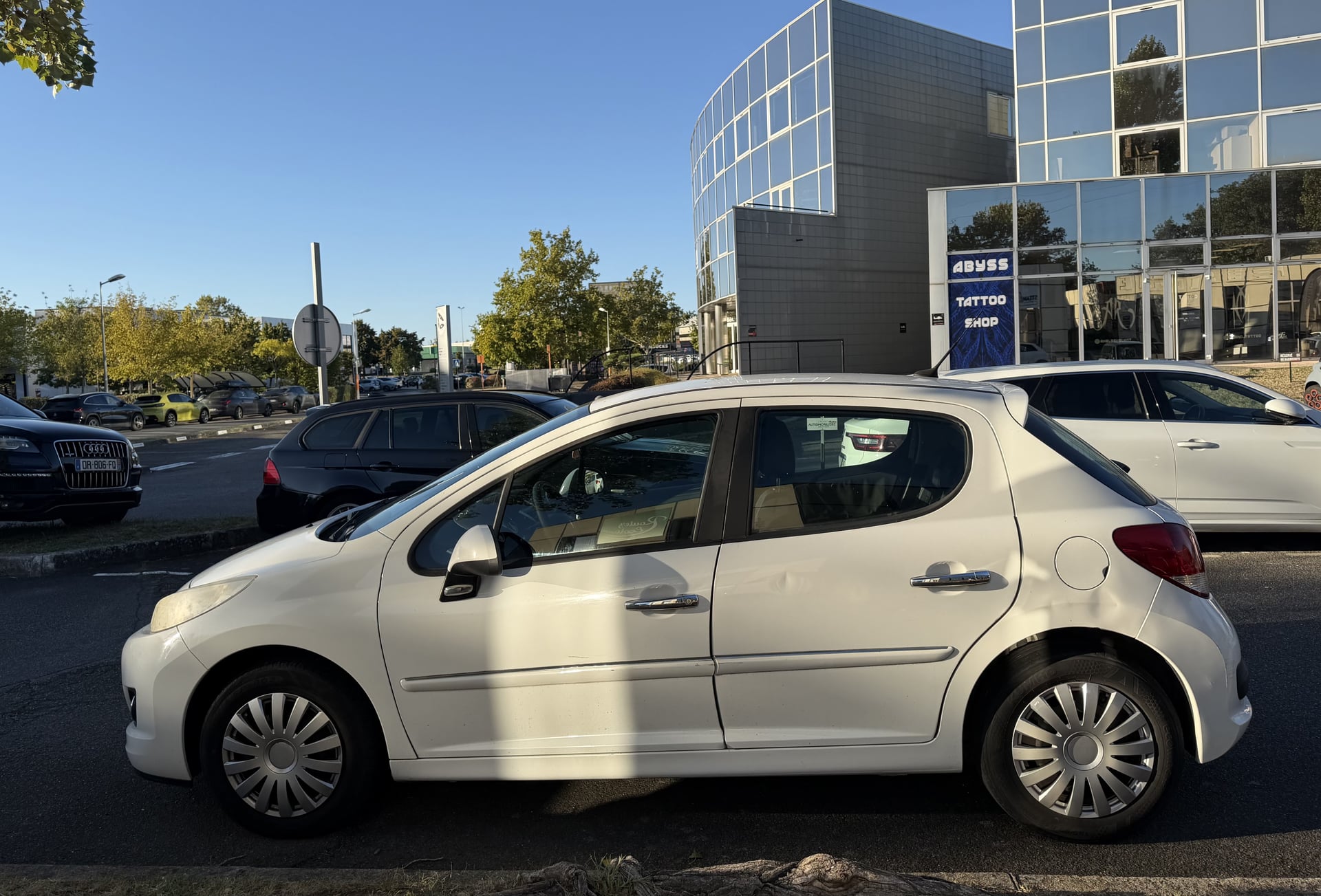 Peugeot 207 1.4 HDI 70 CH - Distribution à jour — 22