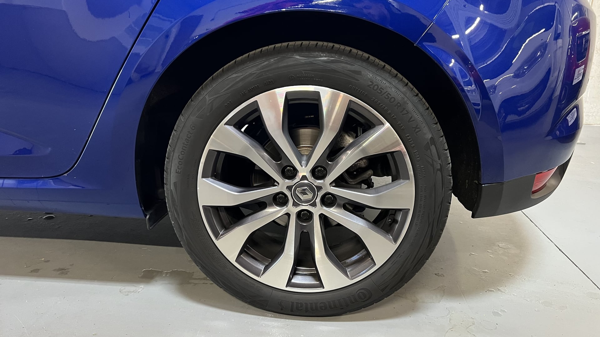 Renault Megane 1.5 Blue dCi 115ch Techno EDC -23 — 38