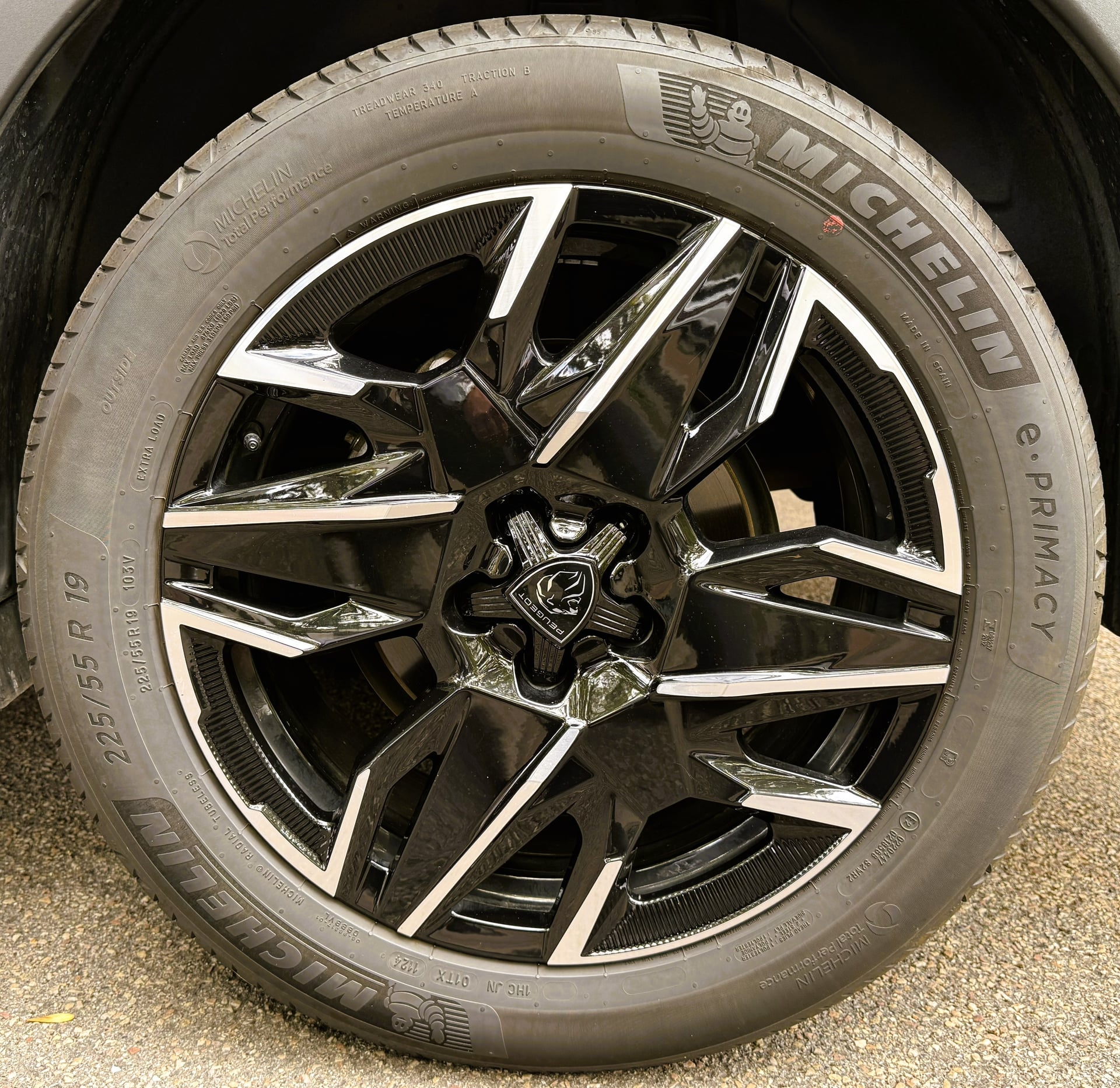 Peugeot 3008 1.2 HYBRID 136 ALLURE E-DCS6 ENTRETIENS COMPLET PEUGEOT — 24