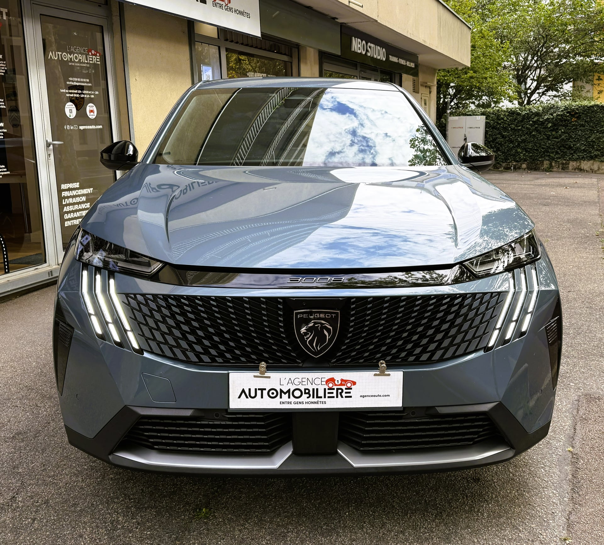 Peugeot 3008 1.2 HYBRID 136 ALLURE E-DCS6 ENTRETIENS COMPLET PEUGEOT — 2