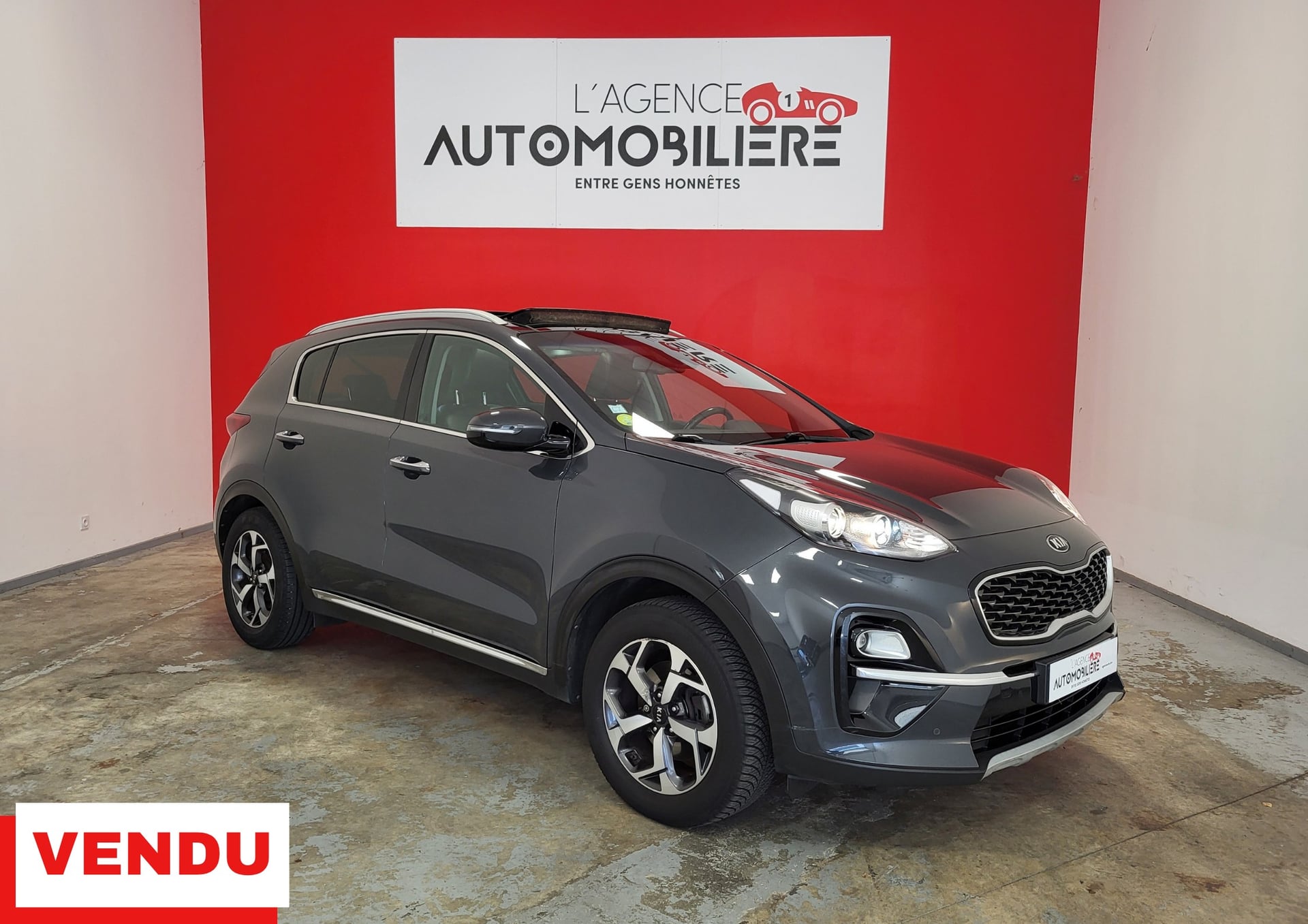 Kia Sportage SPORTAGE IV PHASE 2 1.6 CRDI 136 ECT7 DESIGN + CARPLAY + TOIT OUVRANT