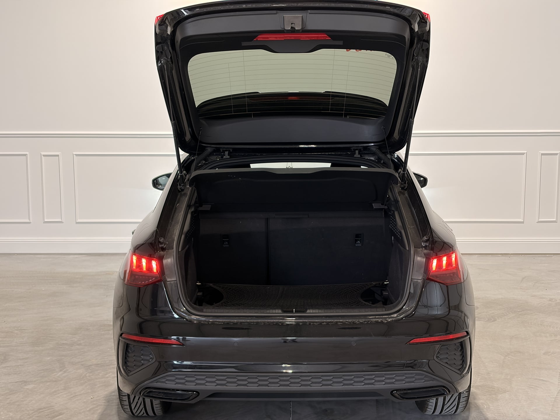 Audi A3 IV SPORTBACK 30 TDI 116 S LINE — 28