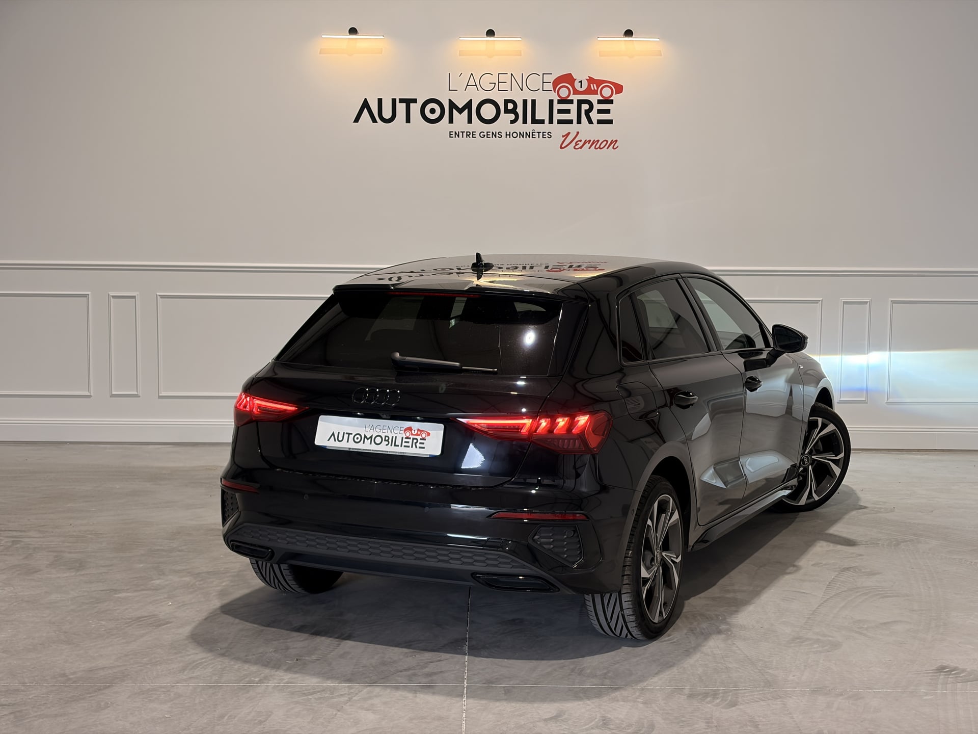 Audi A3 IV SPORTBACK 30 TDI 116 S LINE — 2
