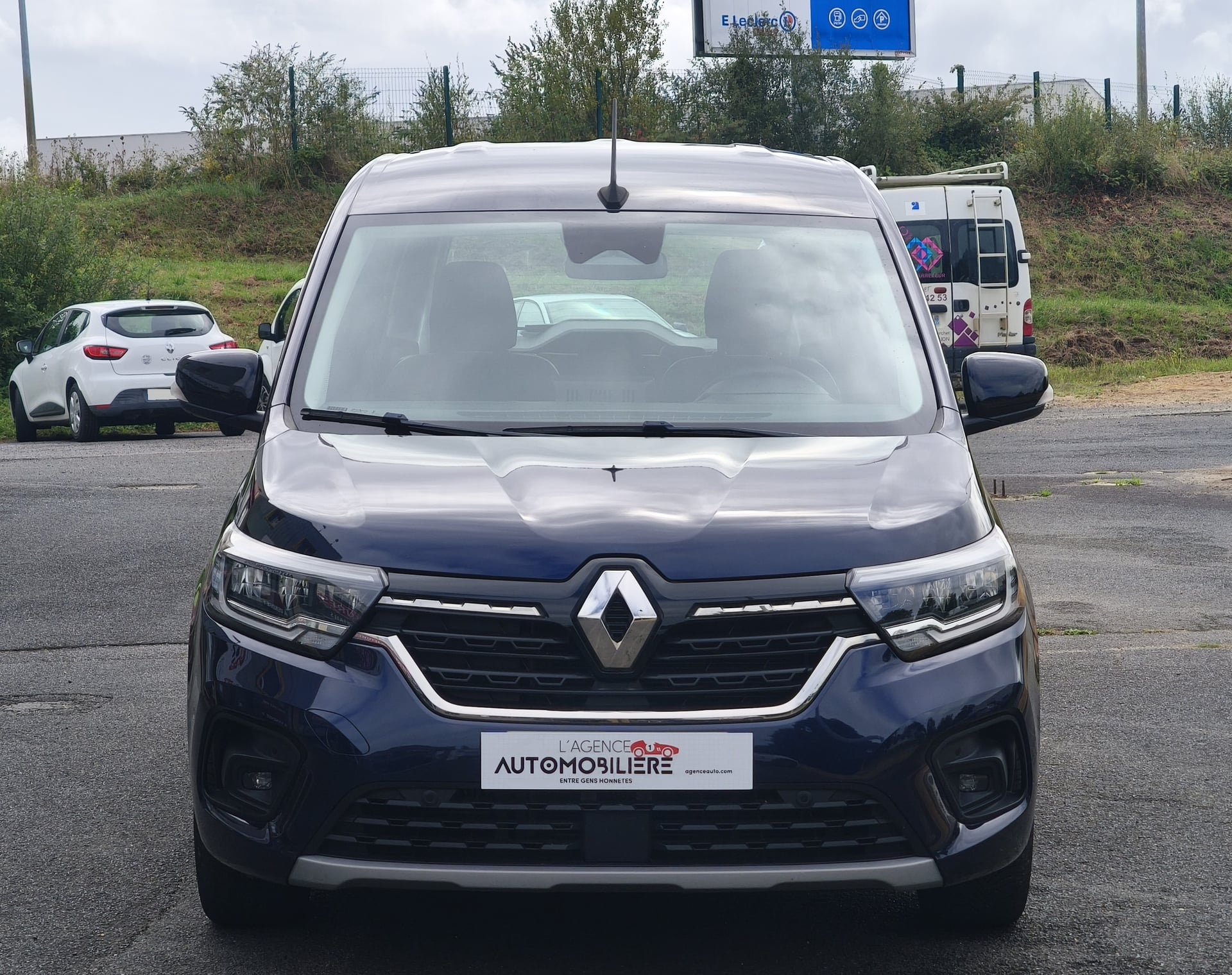 Renault Kangoo 1.3 tce 102 ch EQUILIBRE — 2