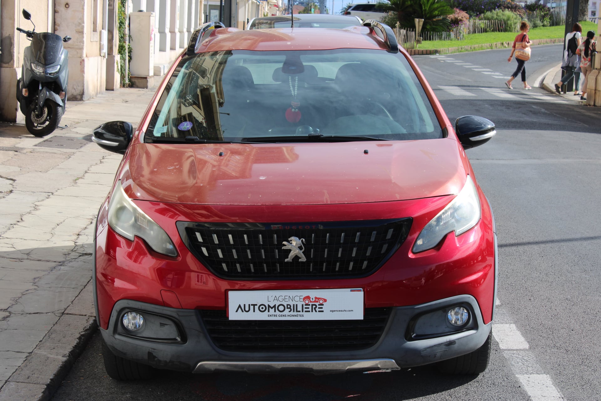 Peugeot 2008 110CH GT-LINE ( Caméra de recul, Distribution à jour ... ) — 2