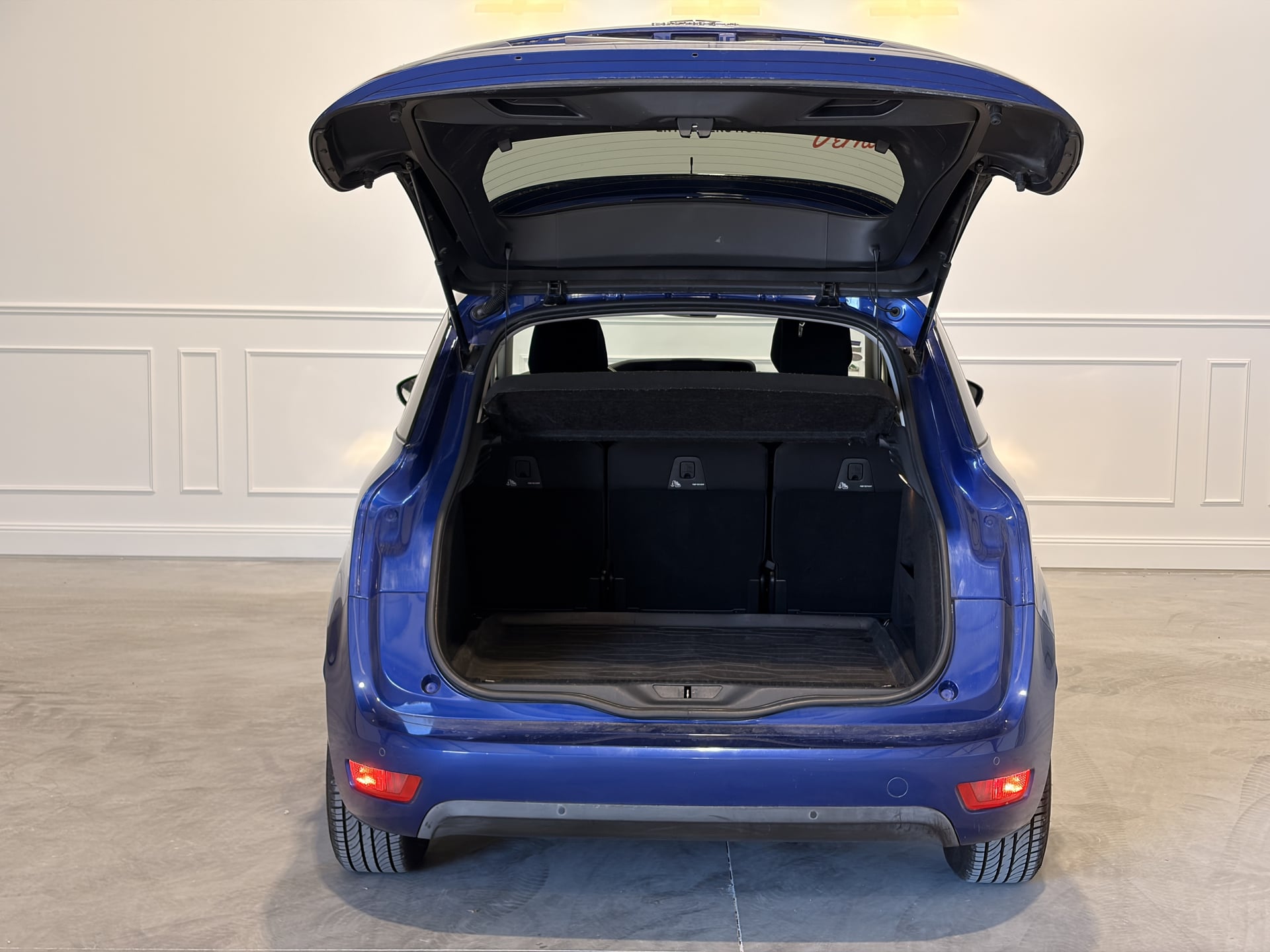 Citroen C4 Picasso II (2) 1.2 PURETECH 130 S&S LIVE BV6 — 24