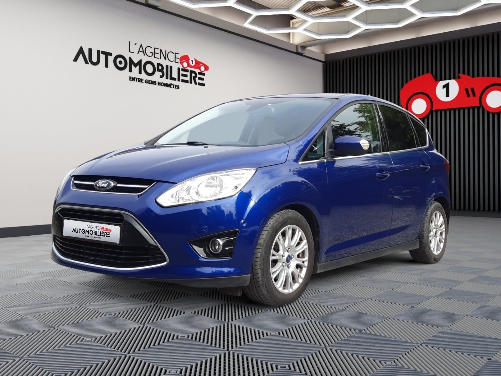 Ford C-Max 1.0 EcoBoost Titanium Style S-S 125Ch Boite Manuelle 6V/ Garantie 12 Mois