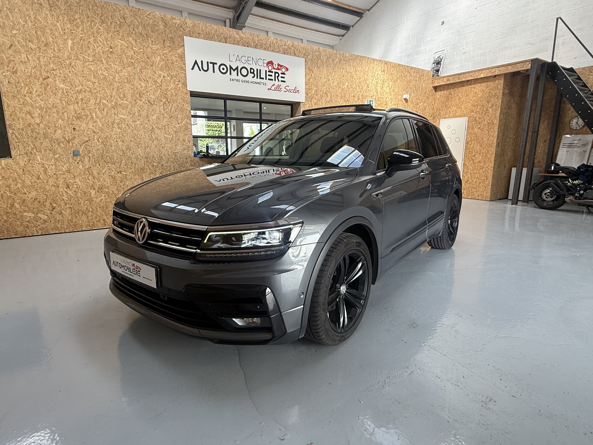 Volkswagen Tiguan 2.0 TDI 150ch Black R-Line DSG7 Euro6d-T