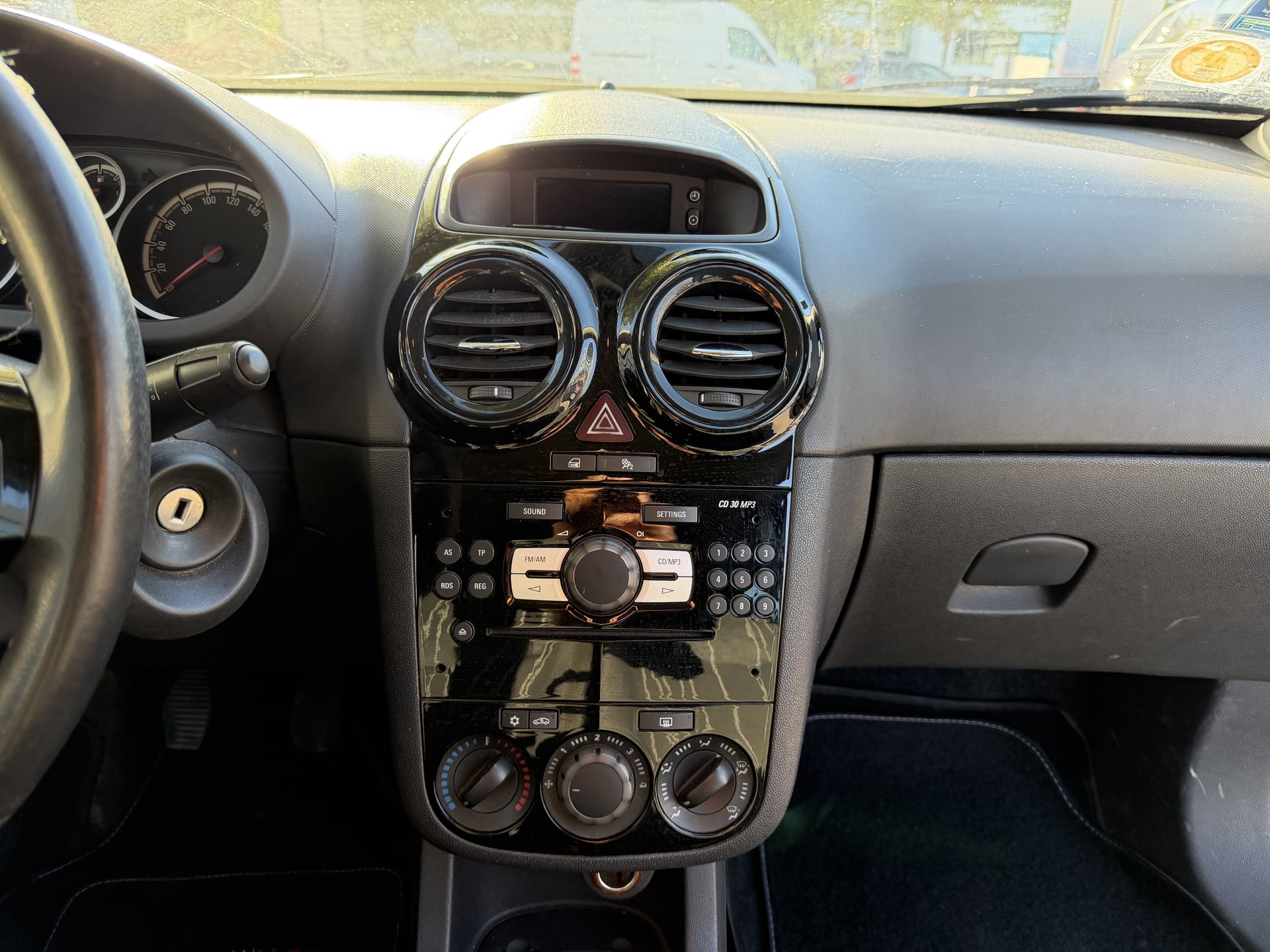 Opel Corsa 1.3 CDTI 95 CH EDITION-111 — 20
