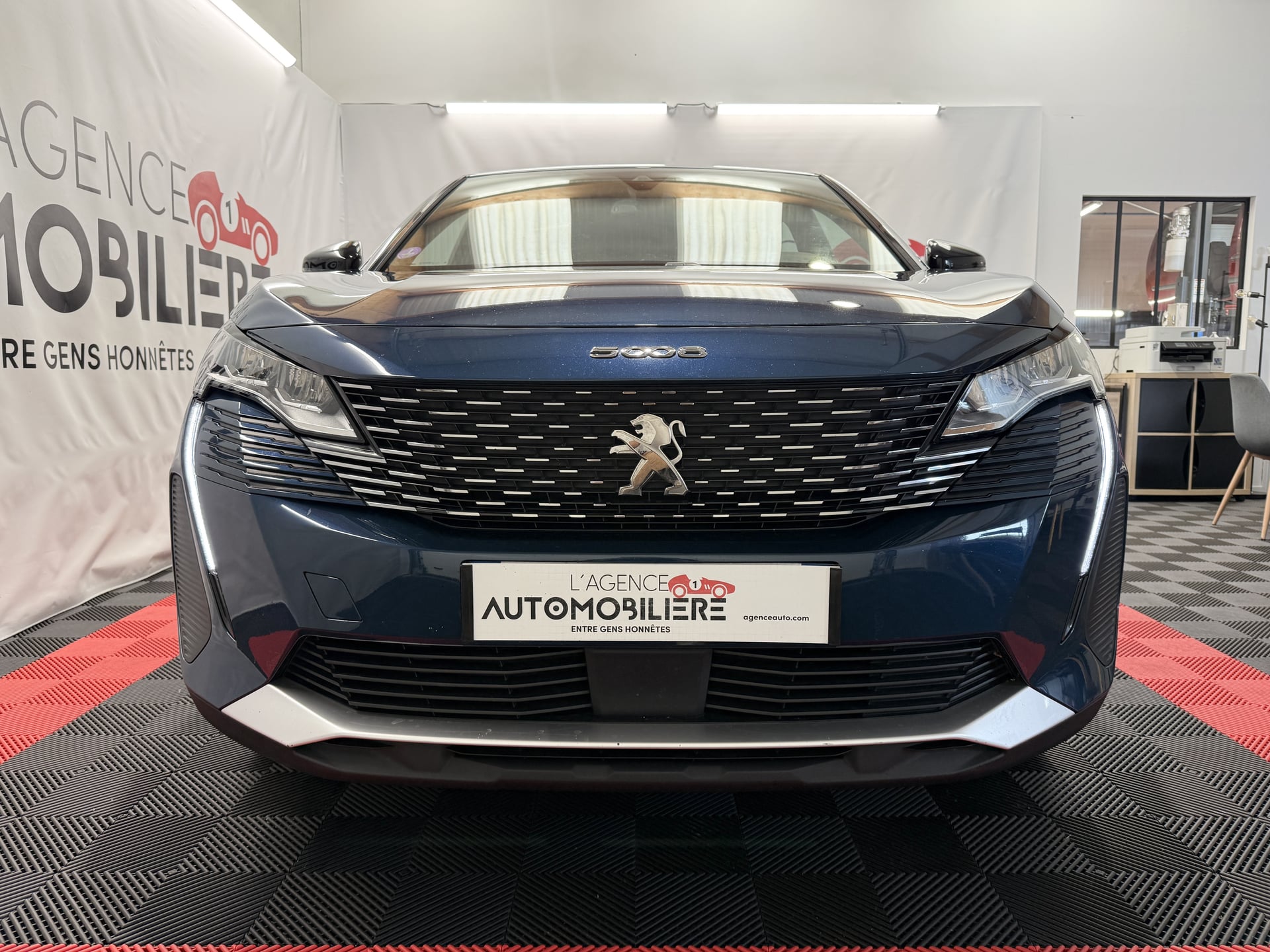 Peugeot 5008 II (2) 1.2 PURETECH 130 S&S ACTIVE PACK EAT8 (Distribution faite) — 2