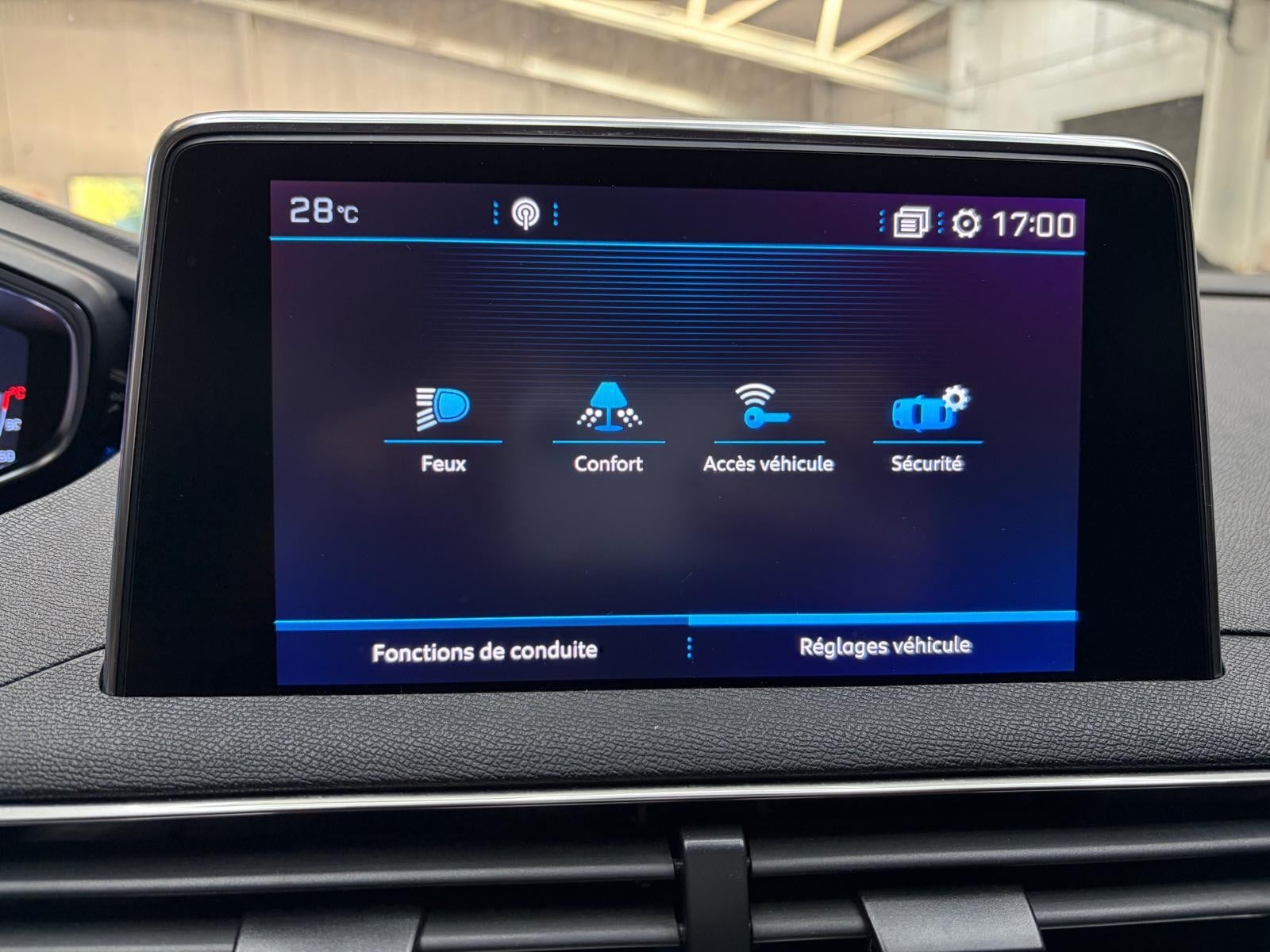 Peugeot 5008 1.5 BLUEHDI — 21
