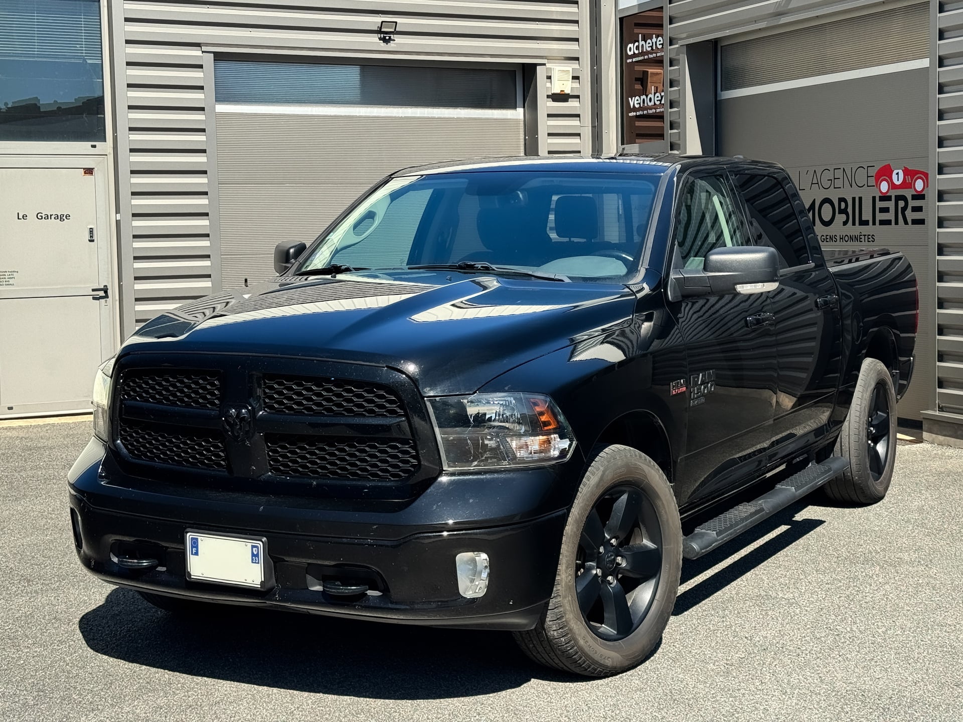 Dodge Ram 1500 Classic V8 5.7 HEMI - Historique Complet