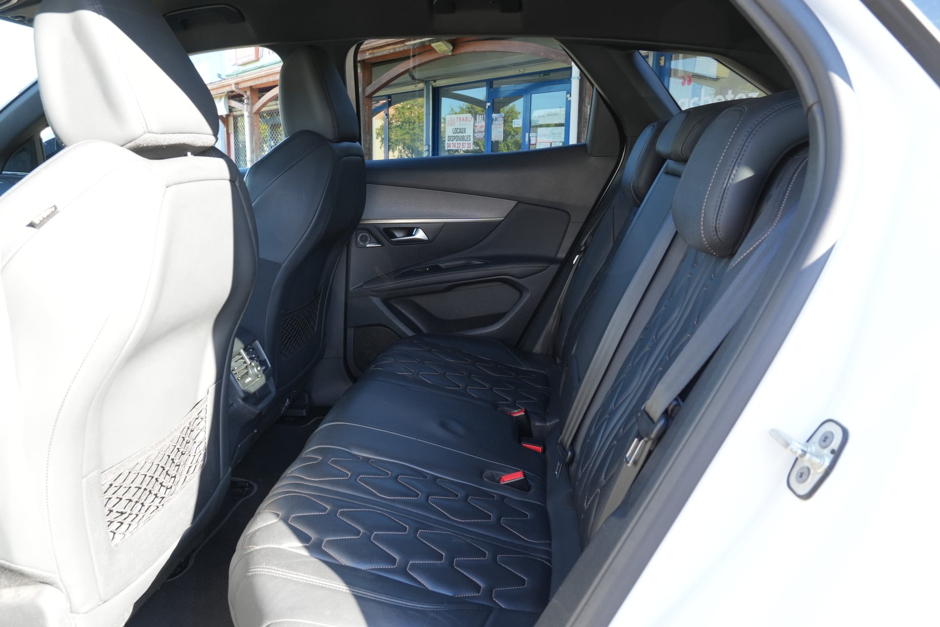 Peugeot 3008 II 2.0 BLUEHDI 180 S&S GT EAT8 — 40