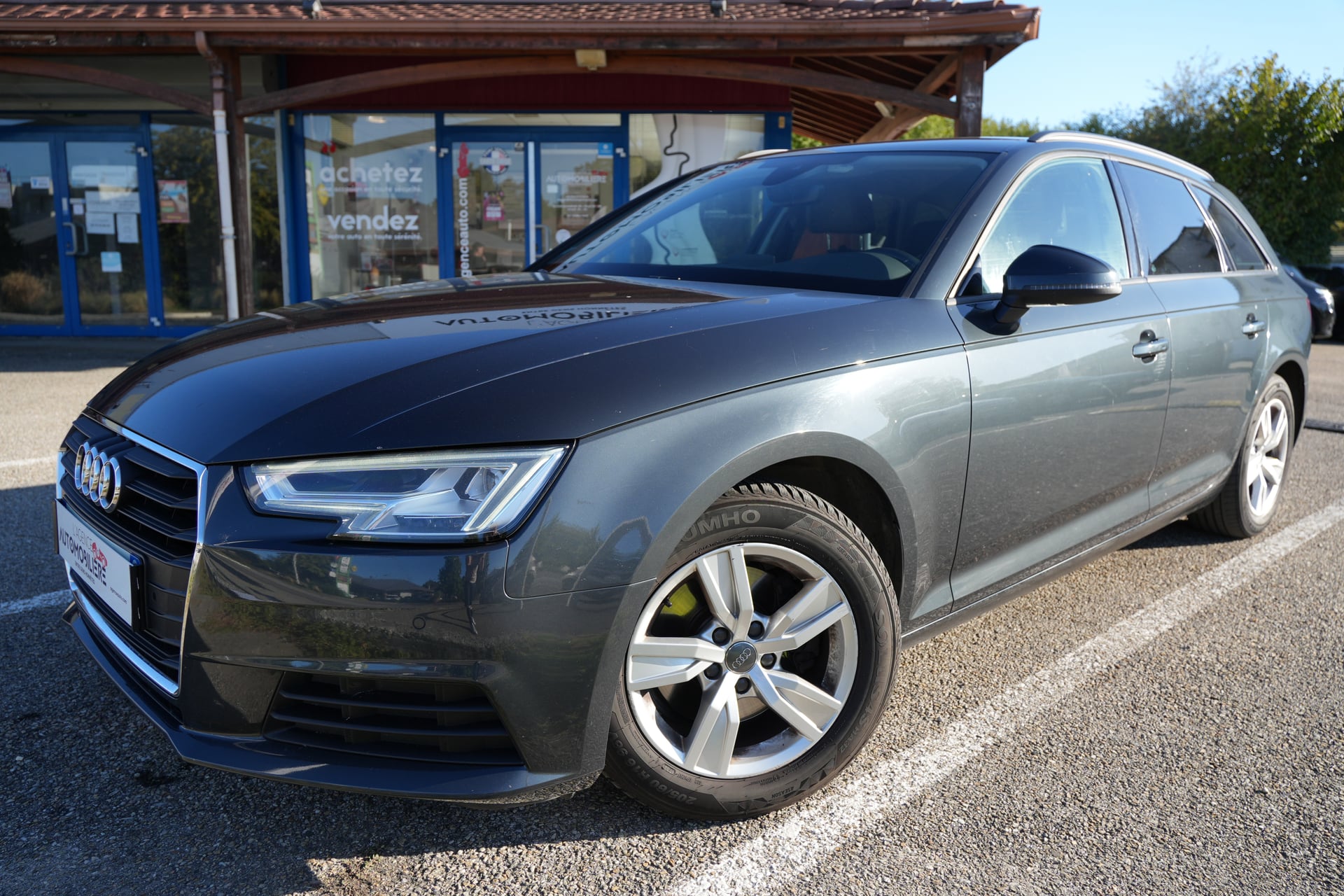 Audi A4 Avant V 2.0 TDI 150 BUSINESS LINE S TRONIC — 2