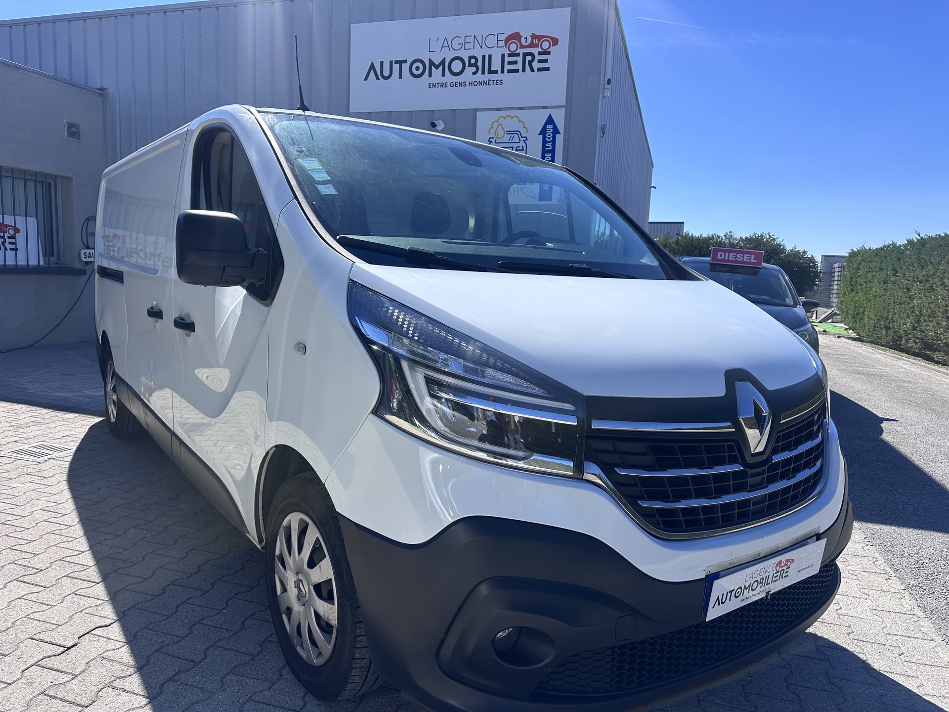 Renault Trafic 2.0 DCI 120 CV 3 PLACE
