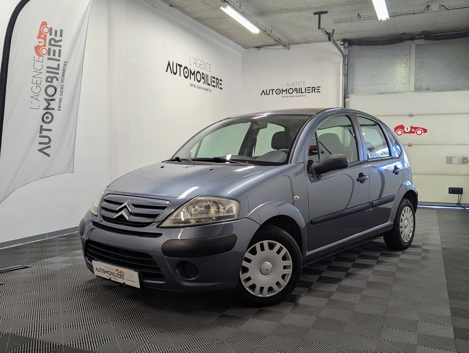 Citroen C3 1.1 STYLE 60 CH + TOIT PANO + CLIM + KIT DE DISTRIBUTION