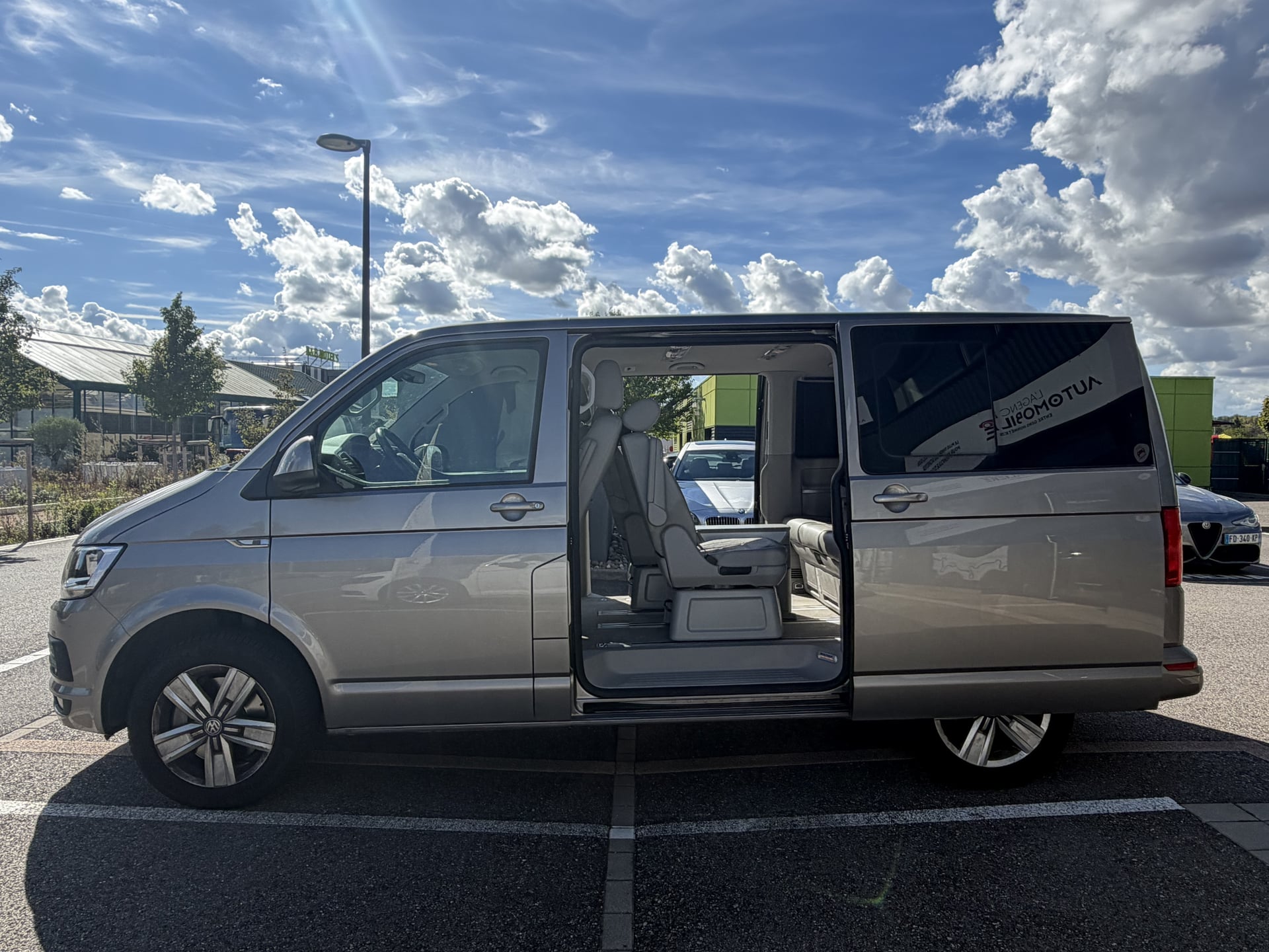 Volkswagen Multivan T6 CARAT EDITION 4MOTION 2.0 TDI 150 DSG7 - GARANTIE 12 MOIS — 22