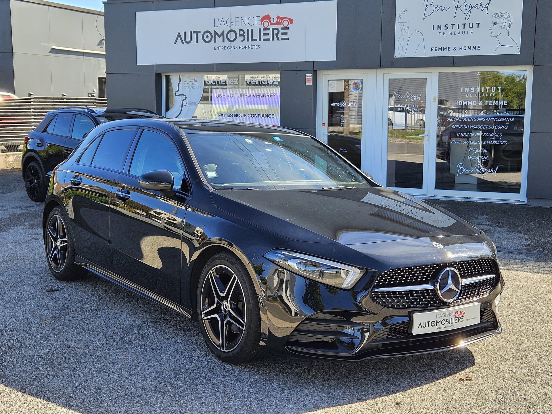Mercedes-Benz Classe A 200d 2.0 150 ch 8G DCT AMG LINE ( Toit Ouvrant - Sièges Chauffants - Eclairage Ambiance...)