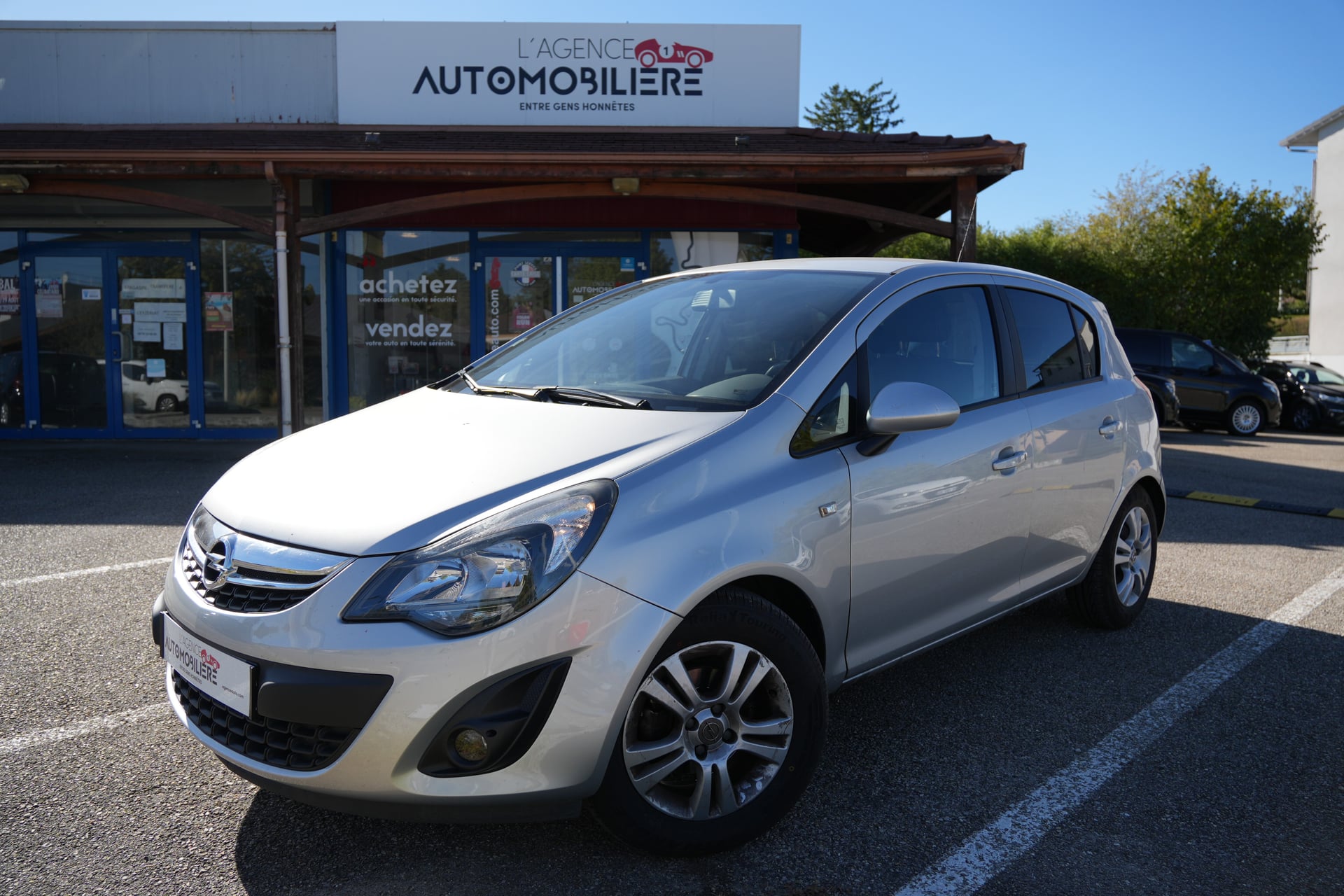 Opel Corsa IV (2) 1.4 TWINPORT 100 GRAPHITE 5P