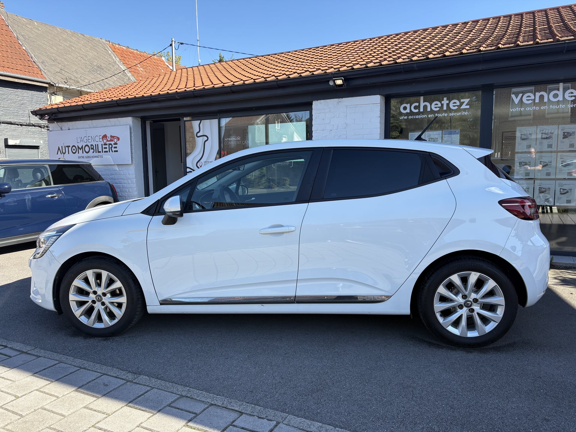 Renault Clio V 1.0 Tce 100 ZEN CAR PLAY — 2
