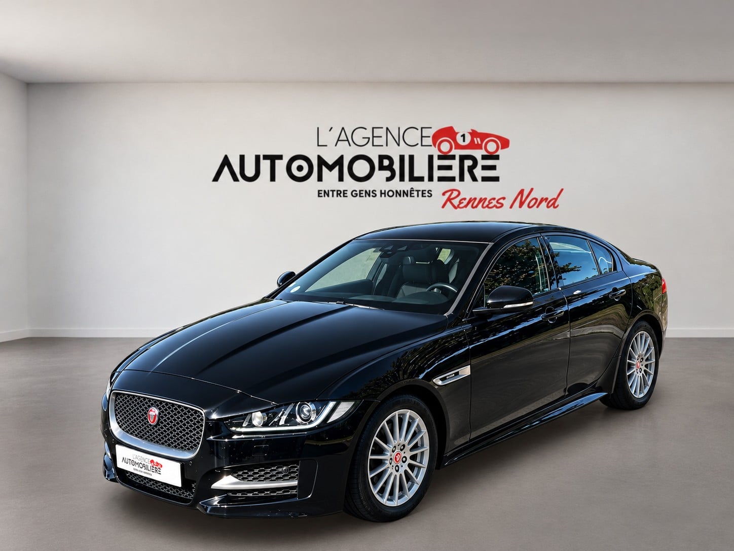 Jaguar XE 2.0D E-PERFORMANCE 163 8CV R-SPORT AUTO