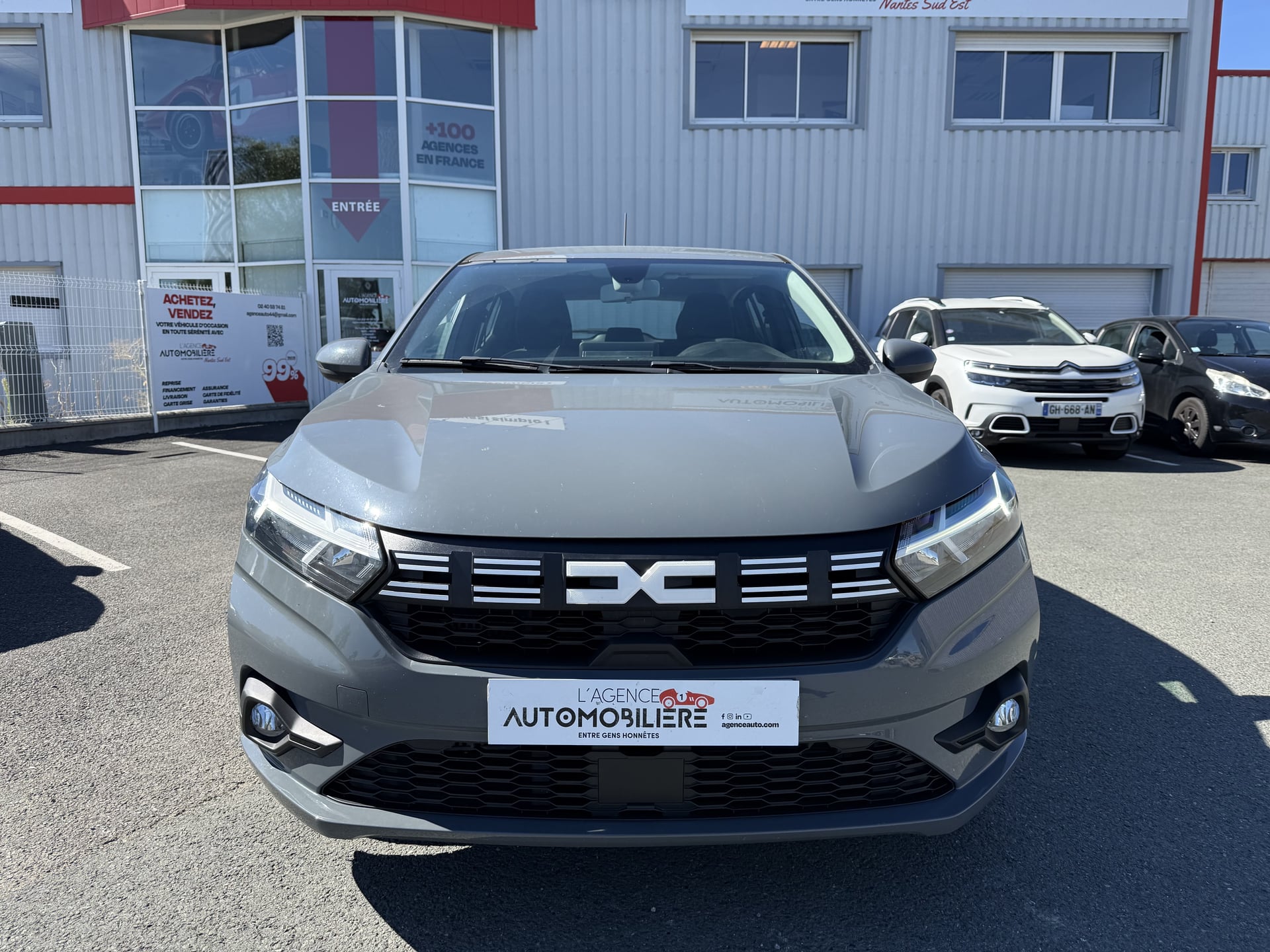 Dacia Sandero III TCE 90CH ESSENTIAL | GARANTIE 12 MOIS — 2