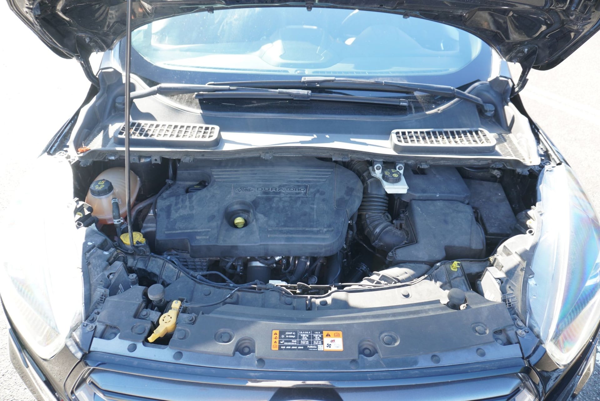 Ford Kuga 2.0 tdci 150 St line toit ouvrant et attelage — 32