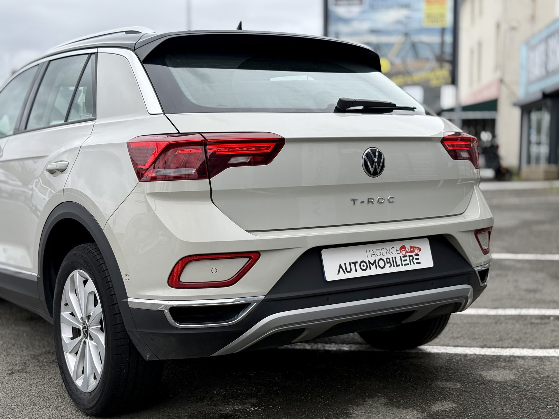 Volkswagen T-roc 1.5 TSi 150 ch DSG7 STYLE (toit noir) phase 2 — 40