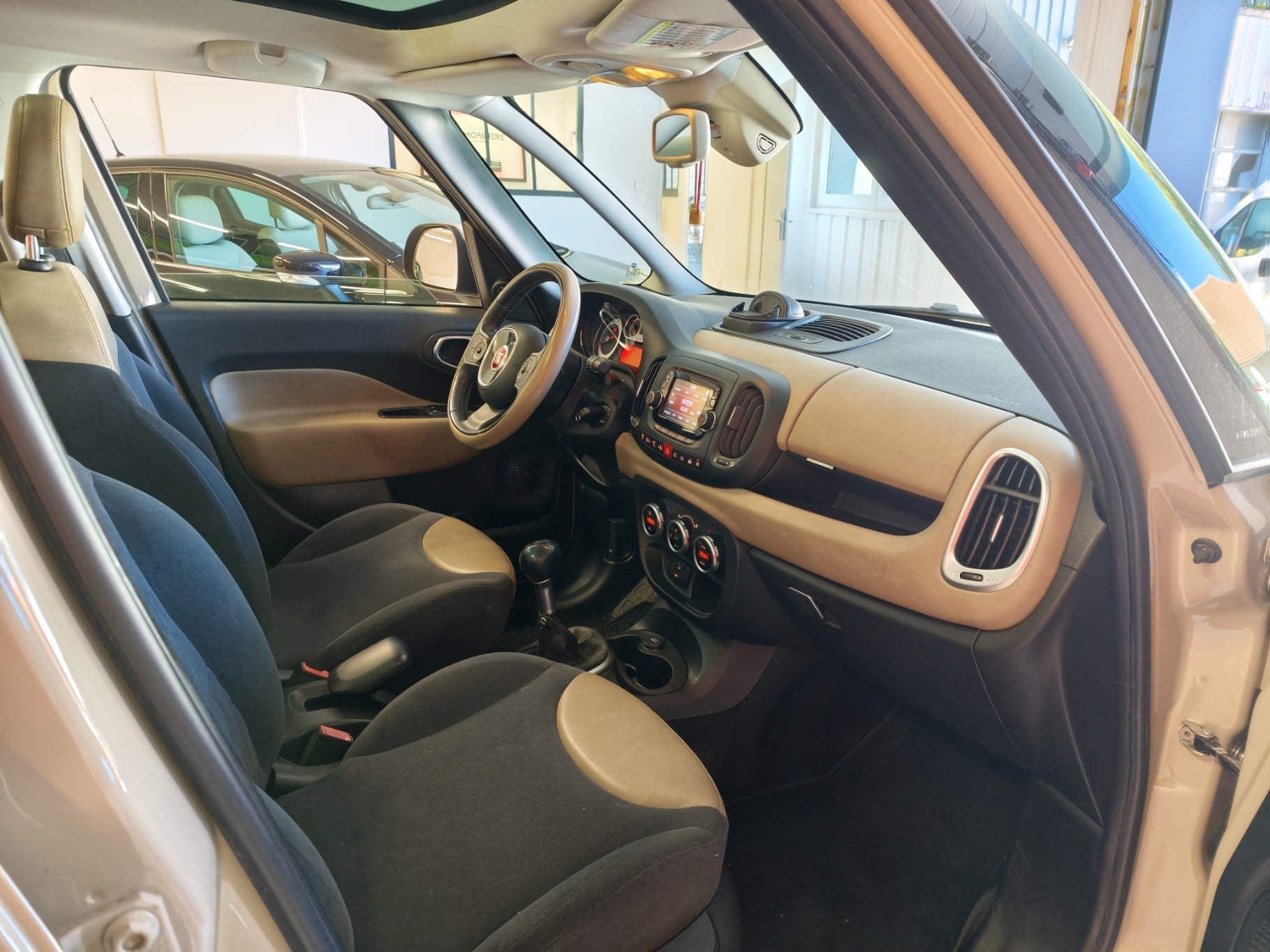 Fiat 500L FIAT 500L 1.3L MULTIJET DIESEL LONGE TOIT PANORAMIQUE — 11
