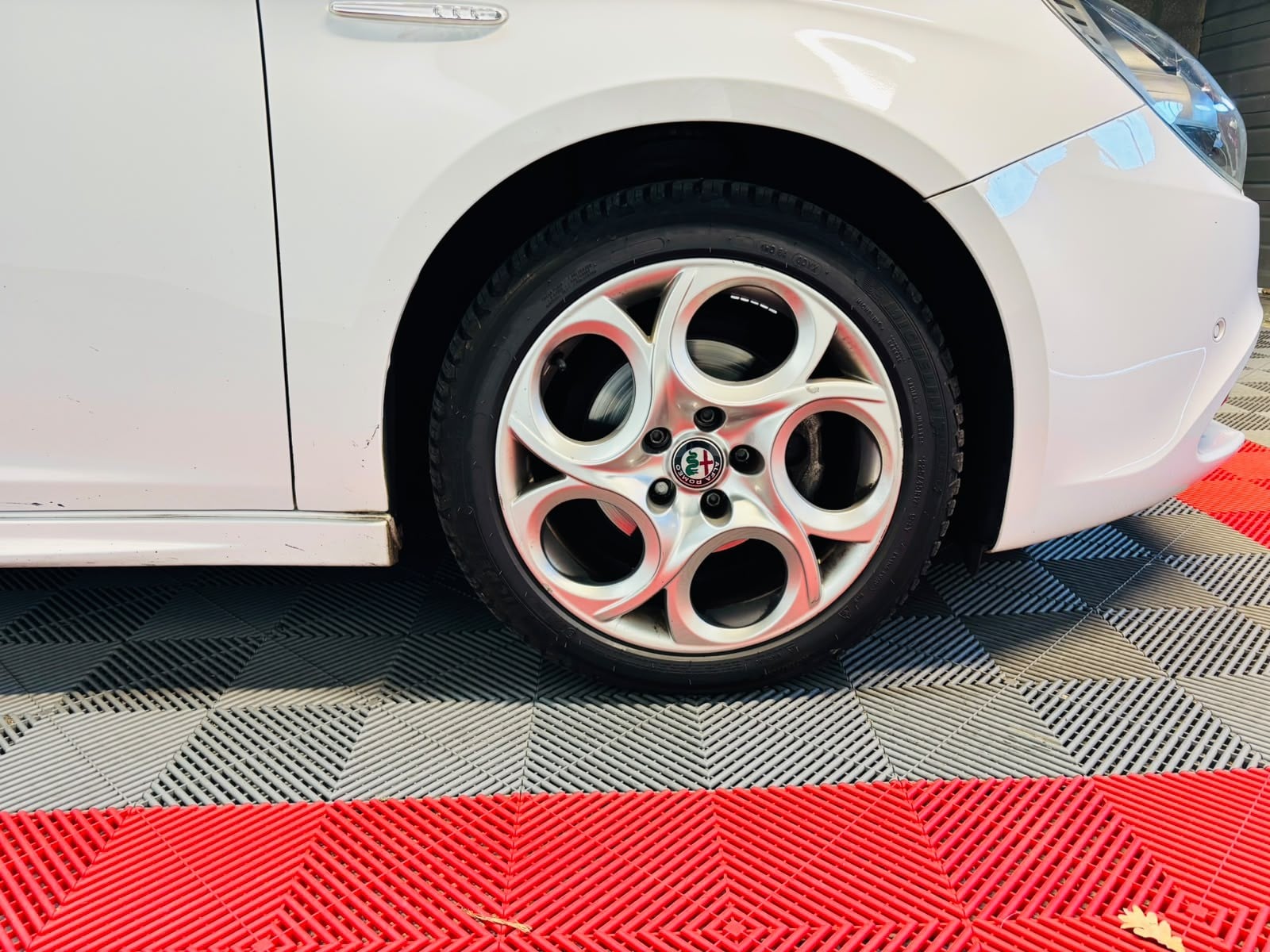 Alfa Romeo Giulietta 1.6 JTDM 120ch super- Garantie 12 mois - distribution effectuée - entretien a jour — 29