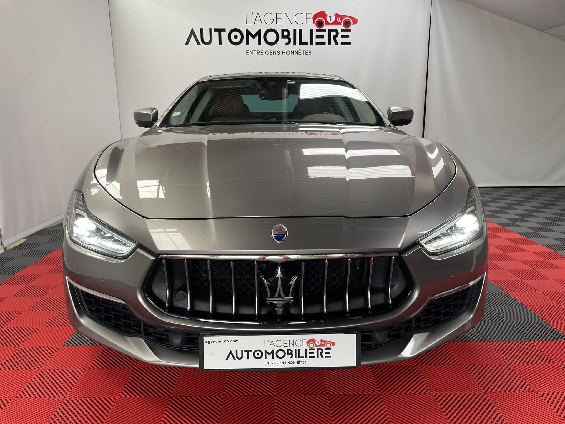 Maserati Ghibli SQ4 GRANLUSSO V6 BI TURBO 430 CH — 2